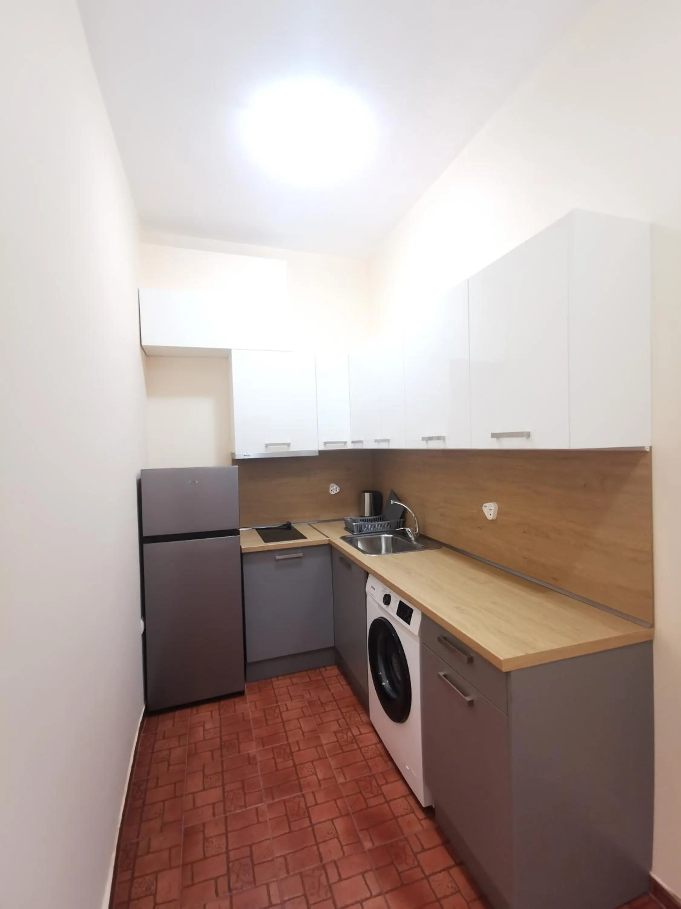 Rose Garden Omax Apartments