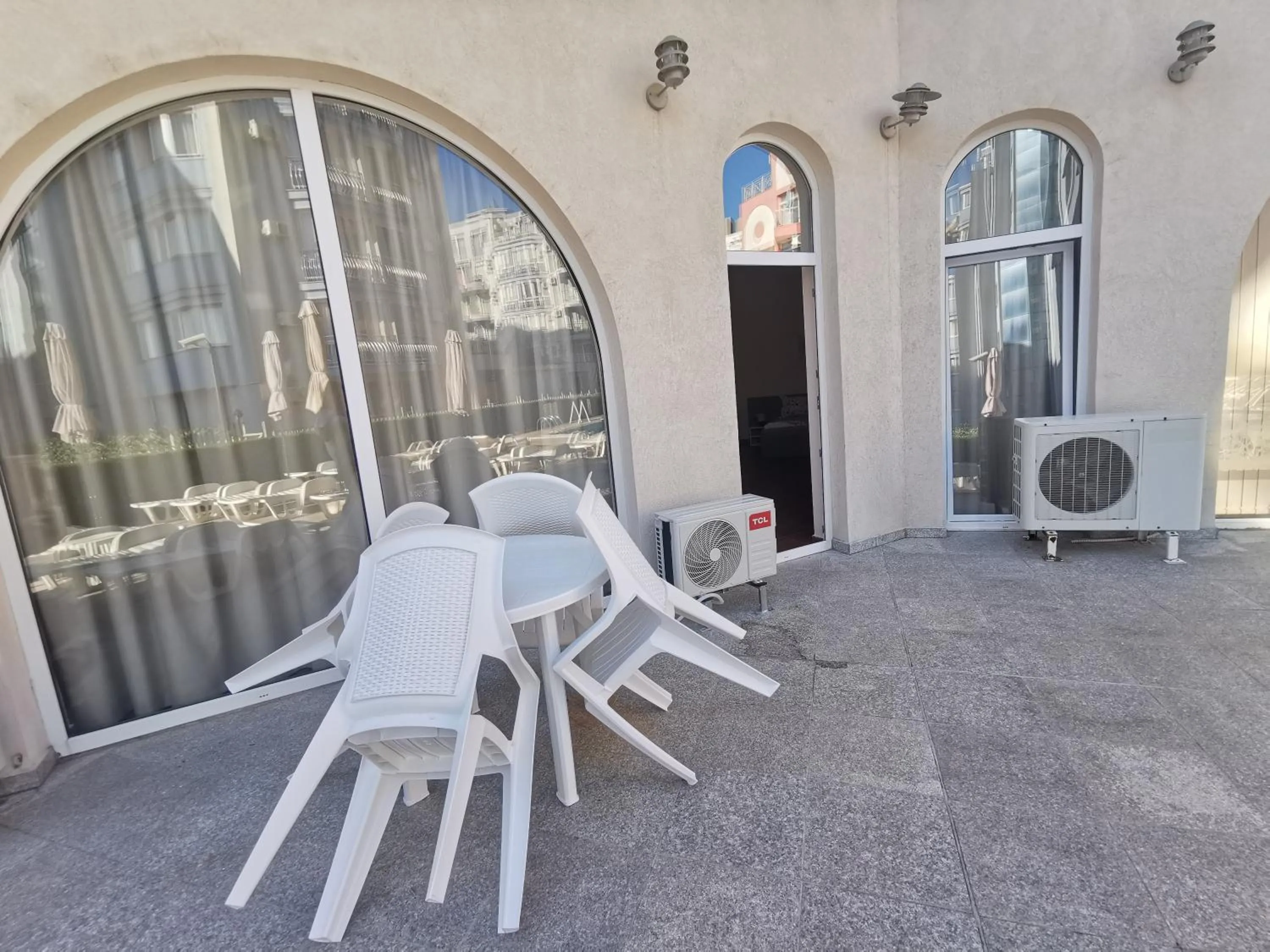 Rose Garden Omax Apartments