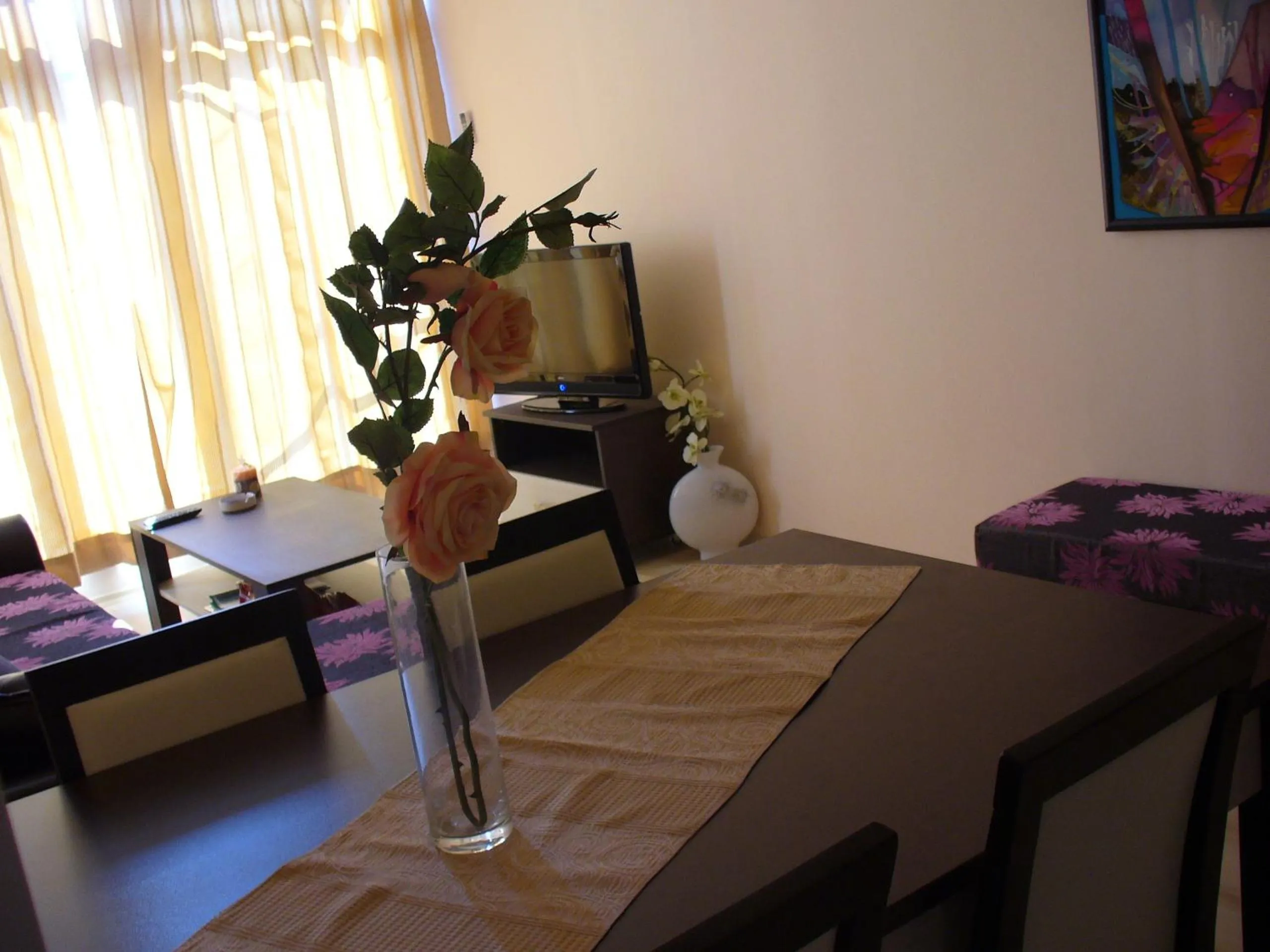 Living room in Rose Garden Omax Apartments