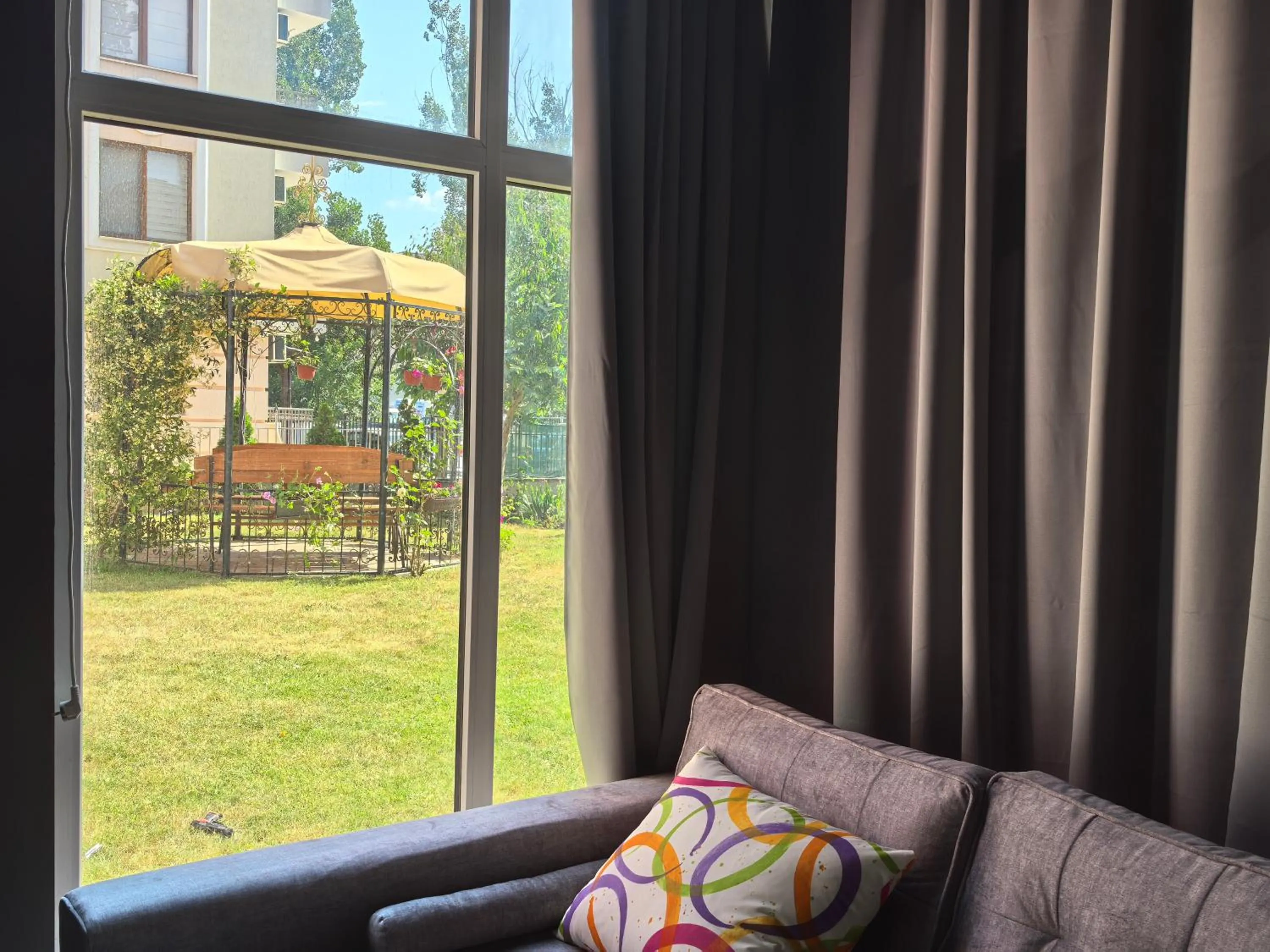 Rose Garden Omax Apartments