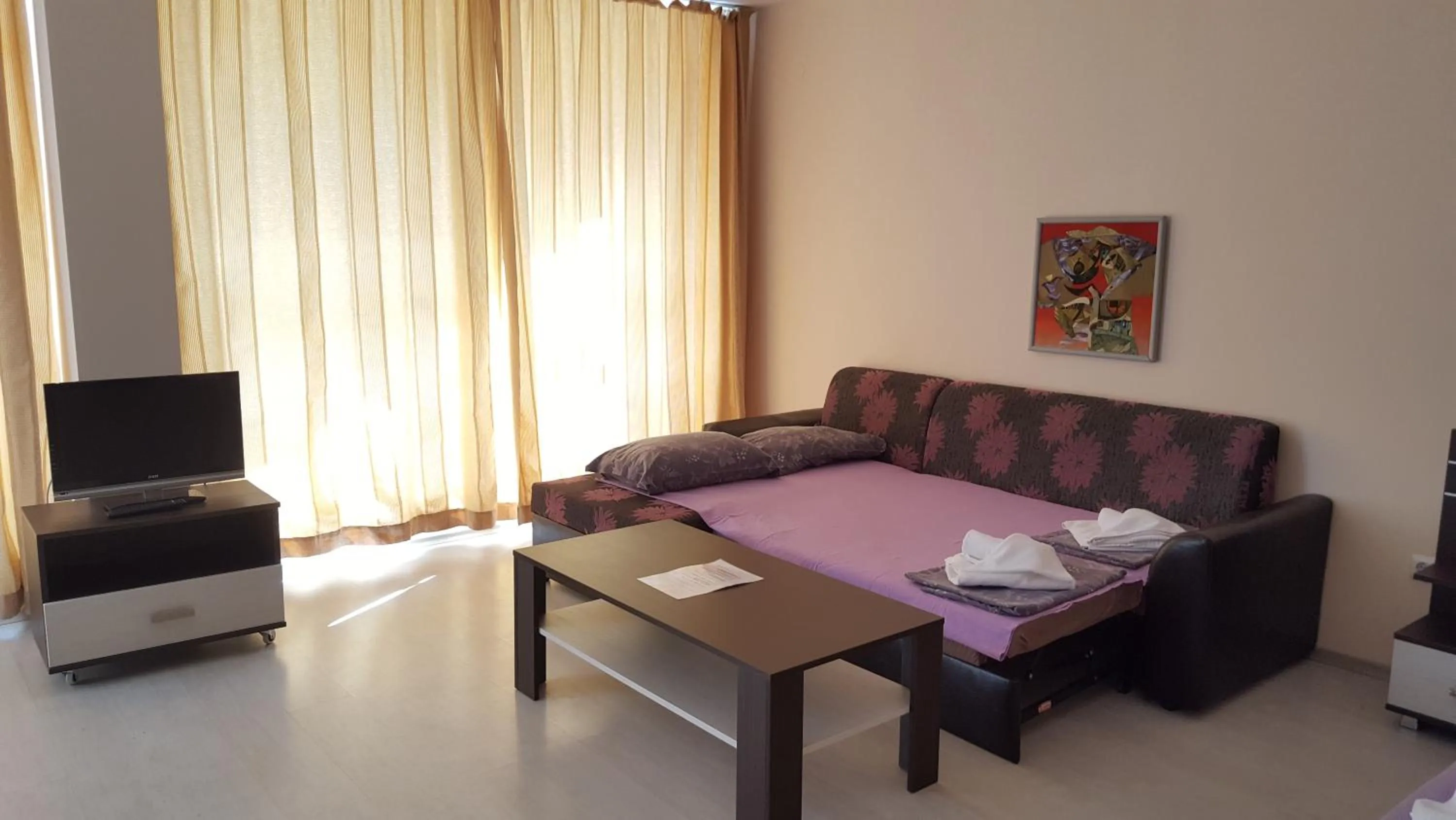 Rose Garden Omax Apartments