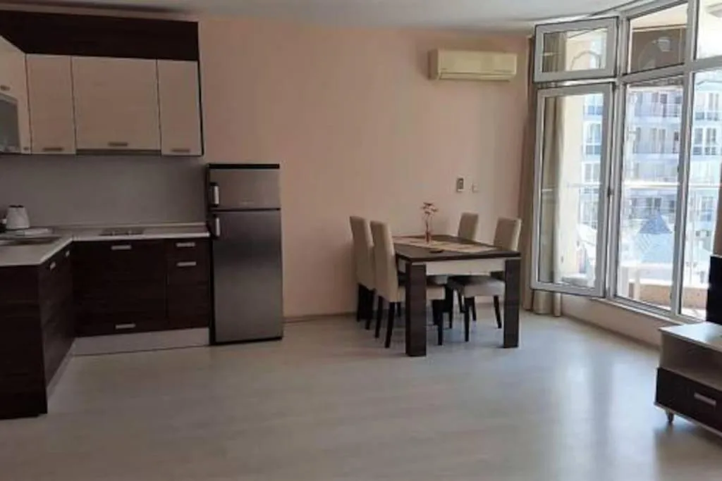 Rose Garden Omax Apartments