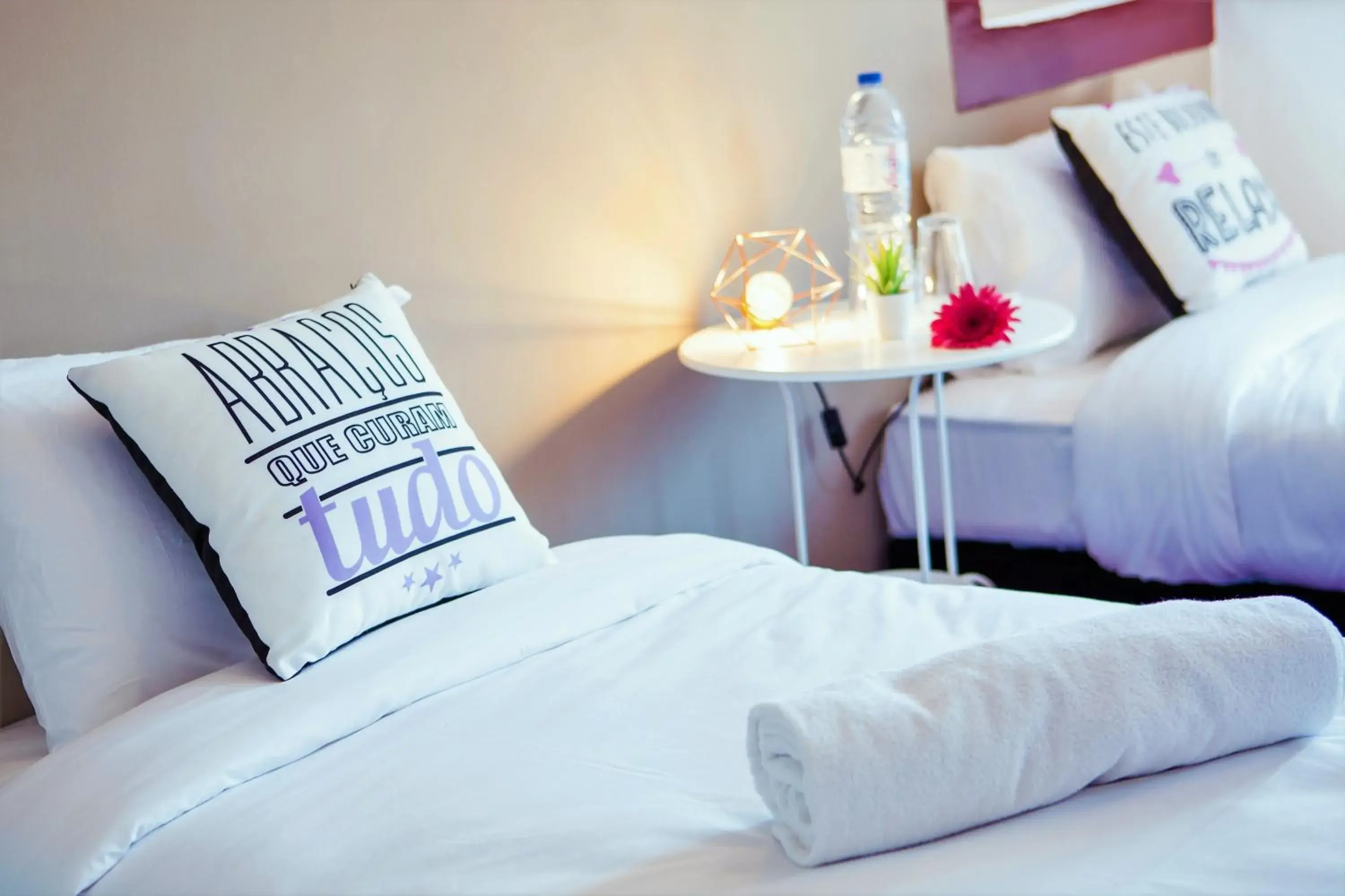 Double or Twin Room with View with Shared Bathroom in Lx Center Chiado Double or Twin Room with View with Shared Bathroom in Lx Center Chiado