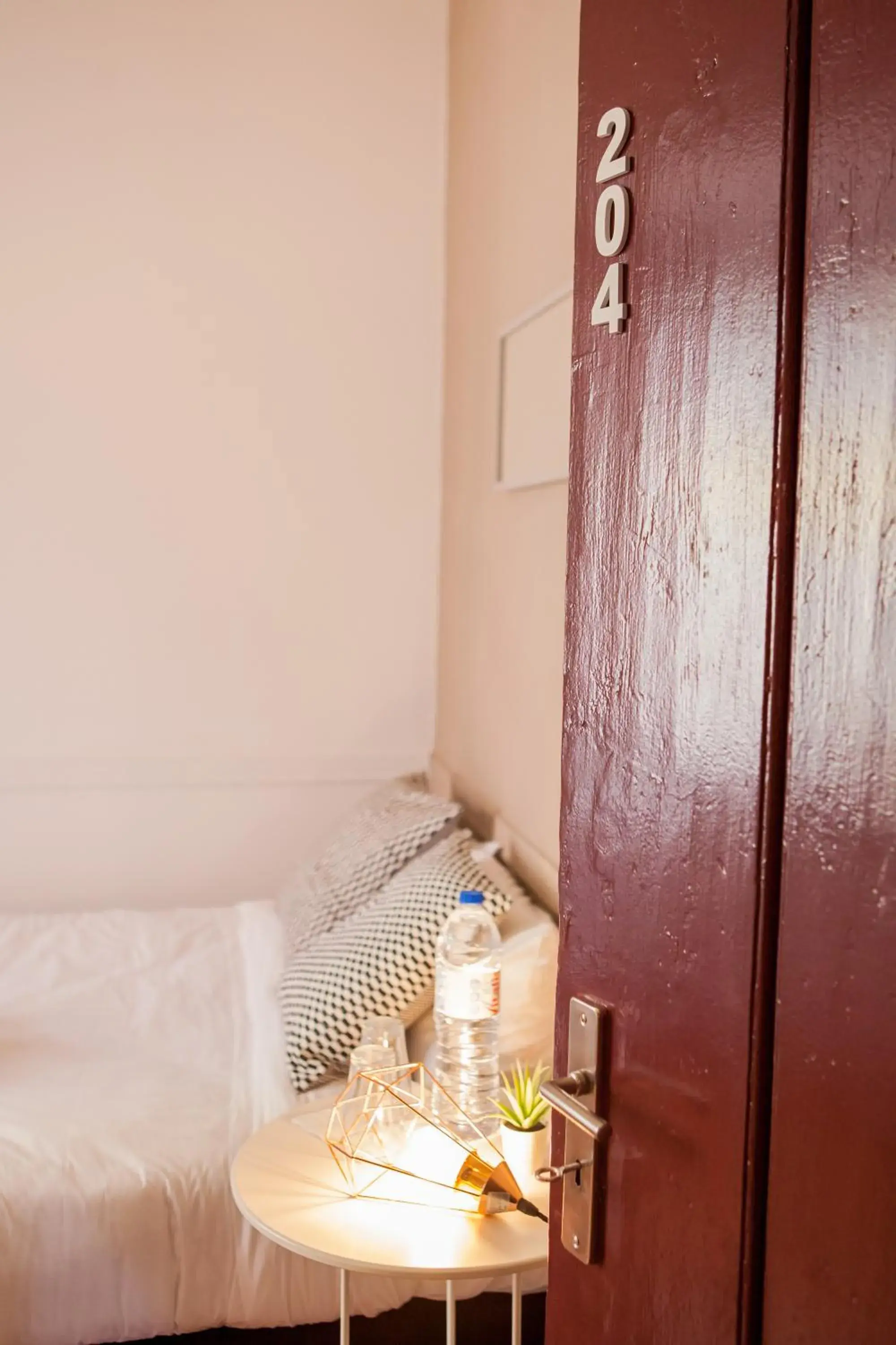 Double Room with Shared Bathroom in Lx Center Chiado Double Room with Shared Bathroom in Lx Center Chiado