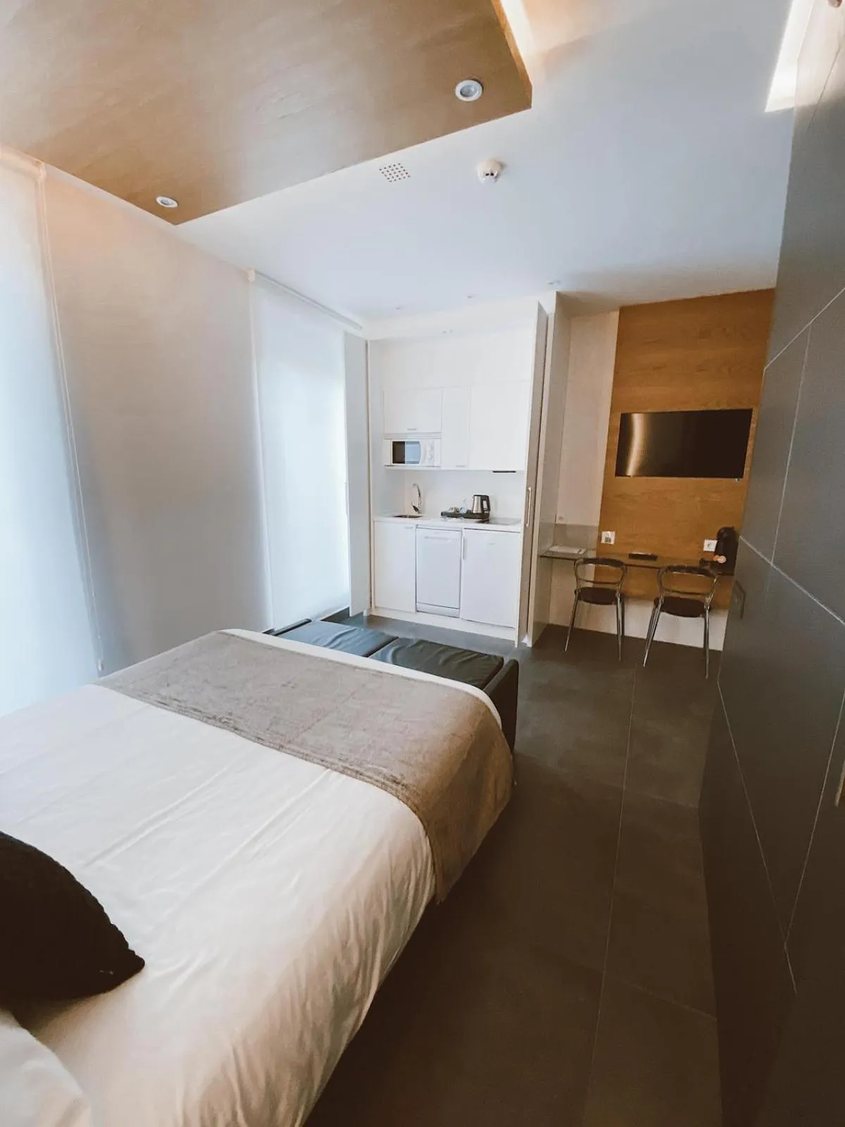 TV and multimedia, Bed in Salamanca Suites Libertad