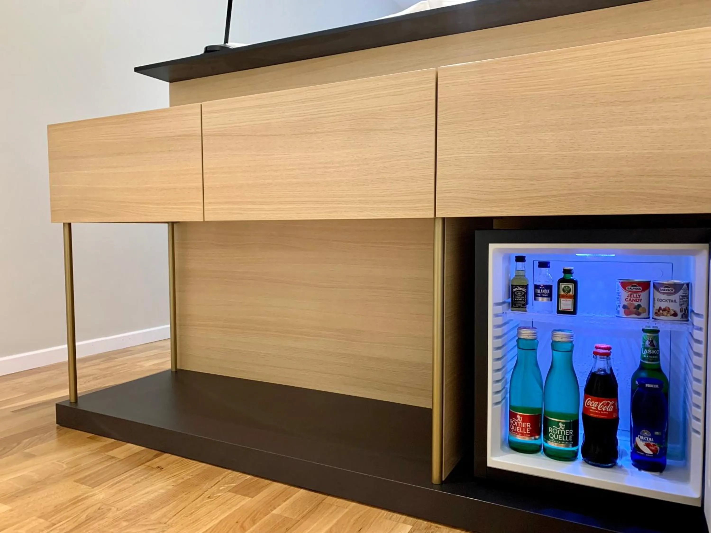 Drinks in Bloom Hotel