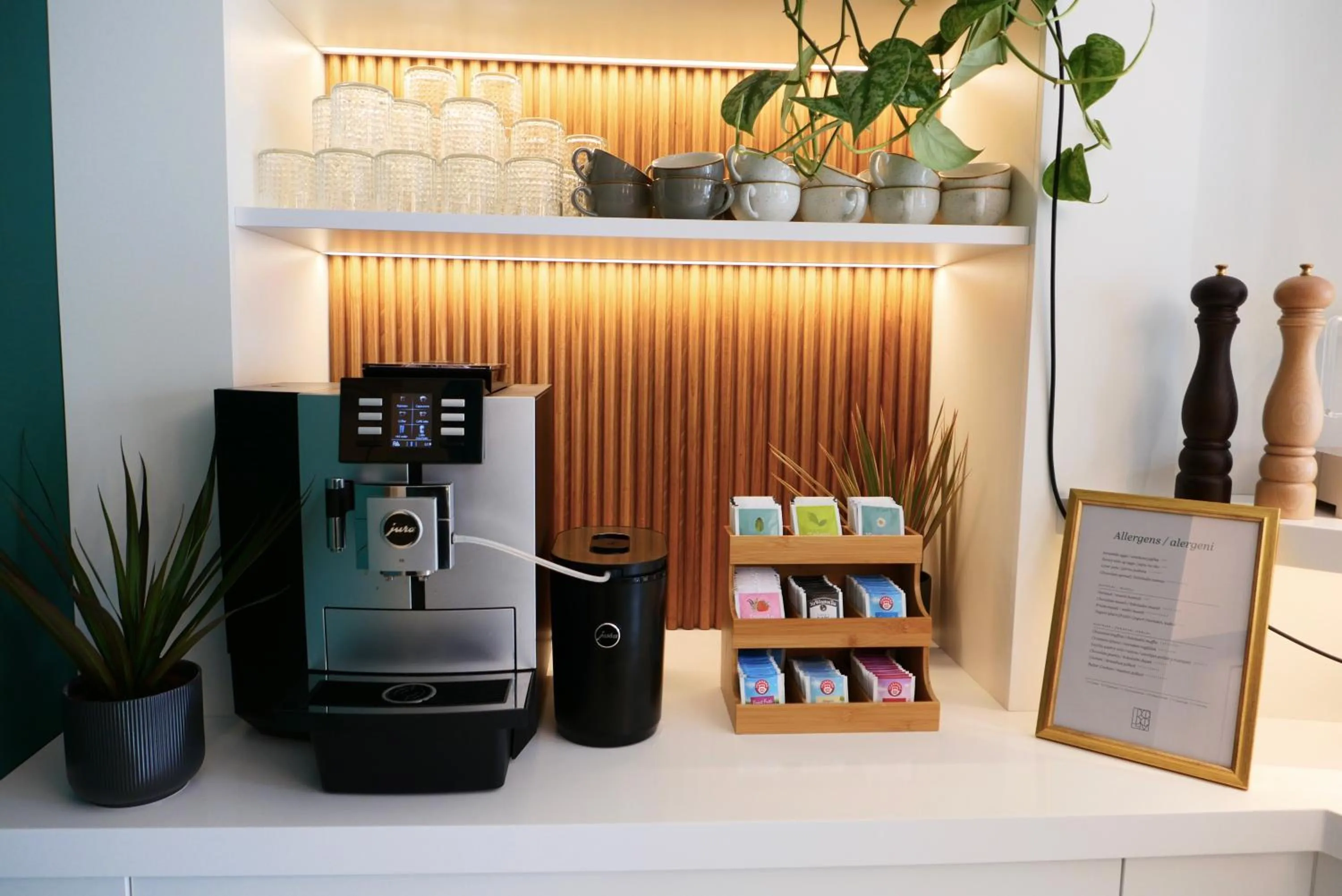 Coffee/tea facilities in Bloom Hotel