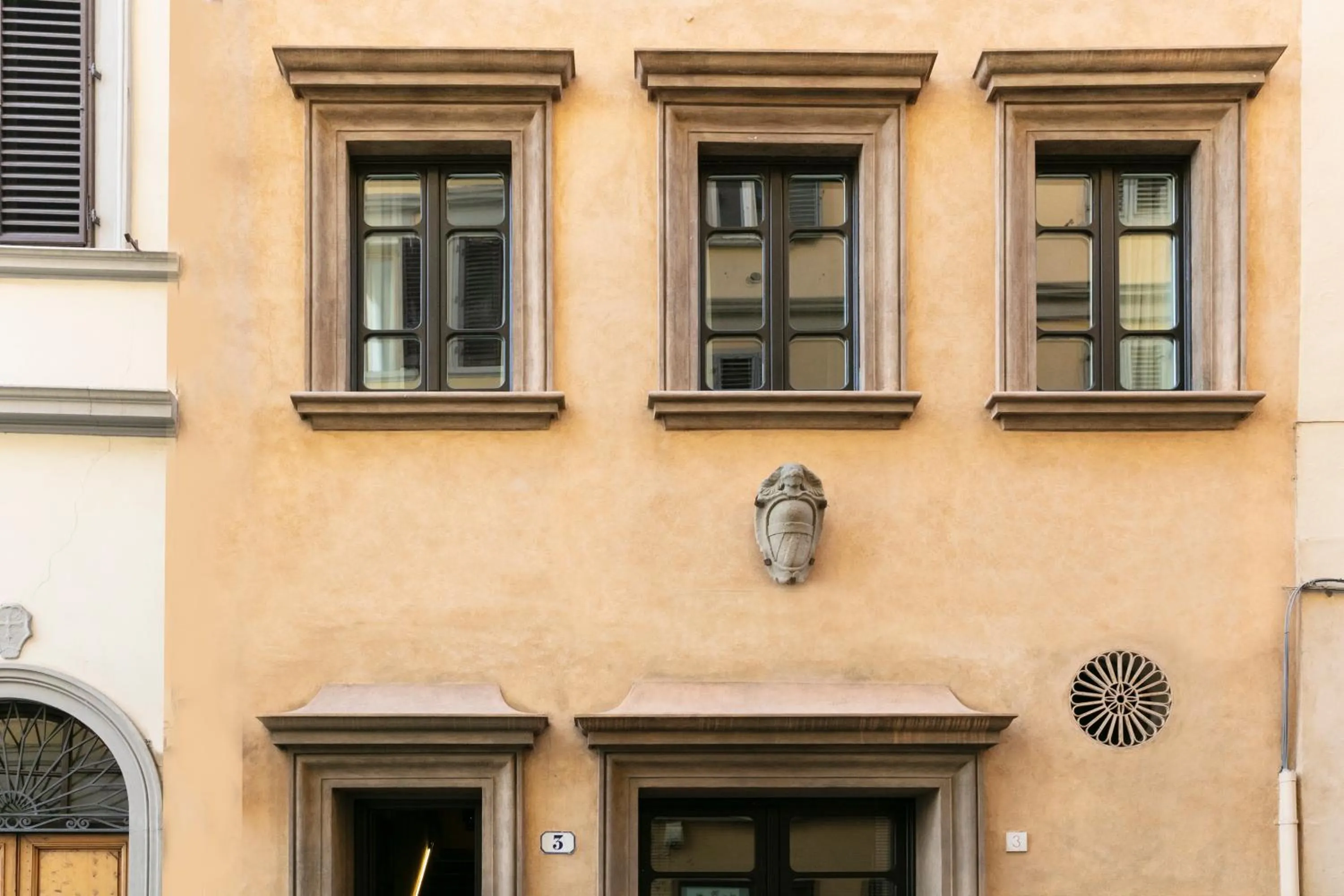 Facade/entrance in Numa Florence Palazzo Moro
