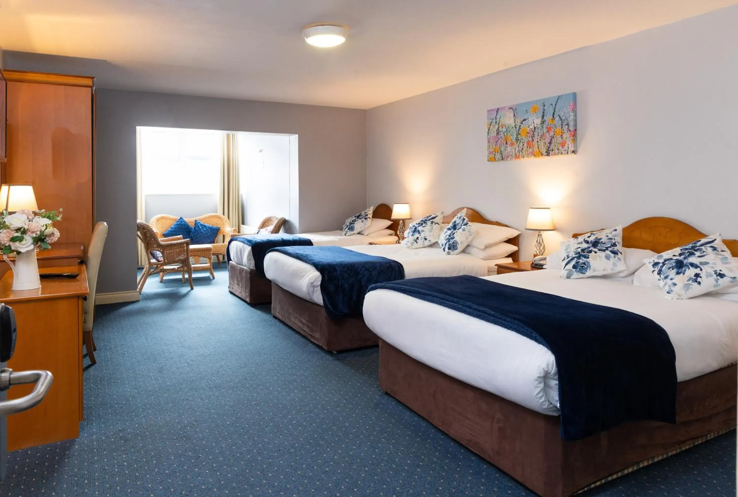 Quadruple Room - single occupancy in Murphy's Hotel Quadruple Room - single occupancy in Murphy's Hotel