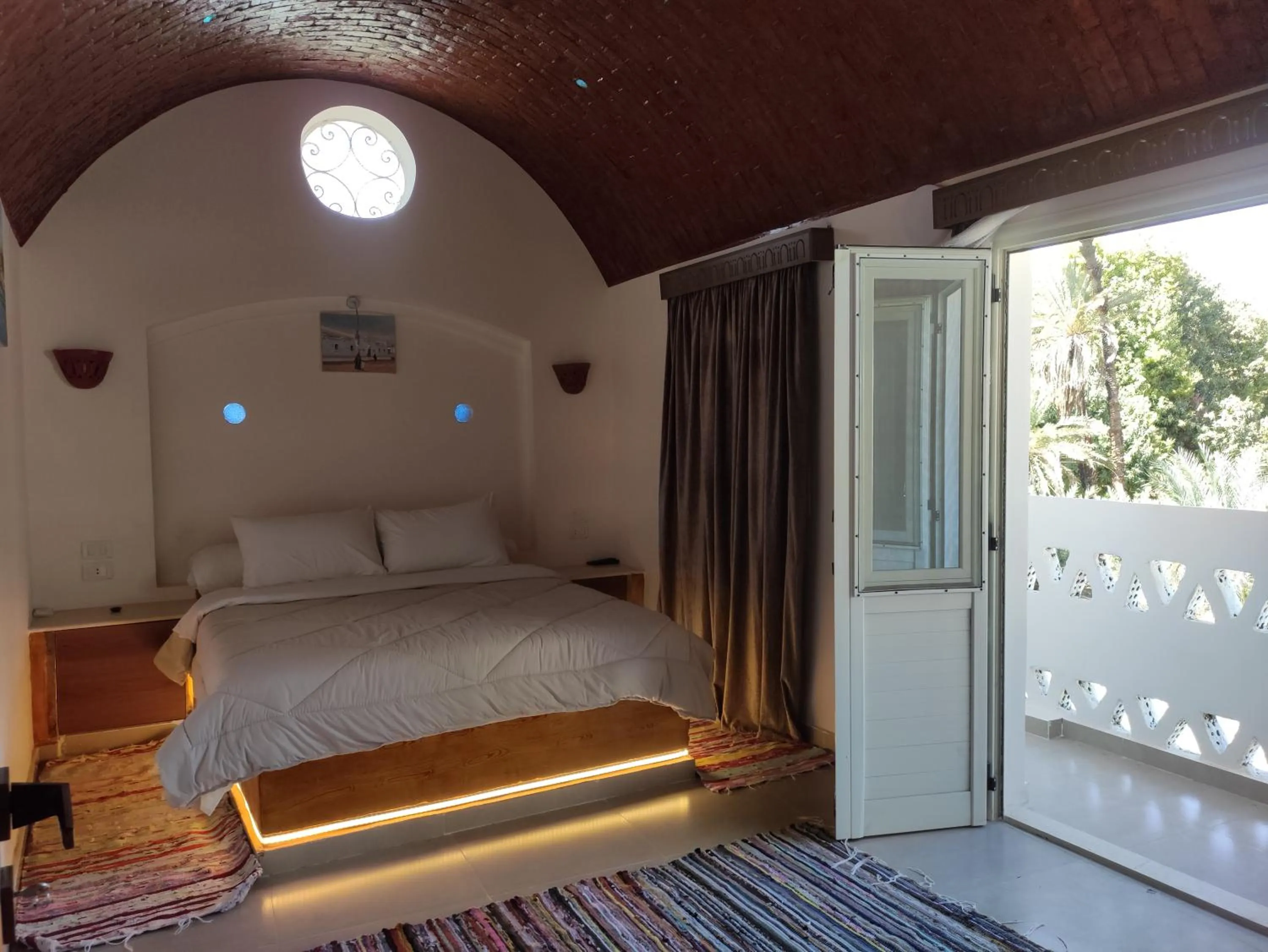 Balcony/Terrace, Bed in Maghrabi's Guest house