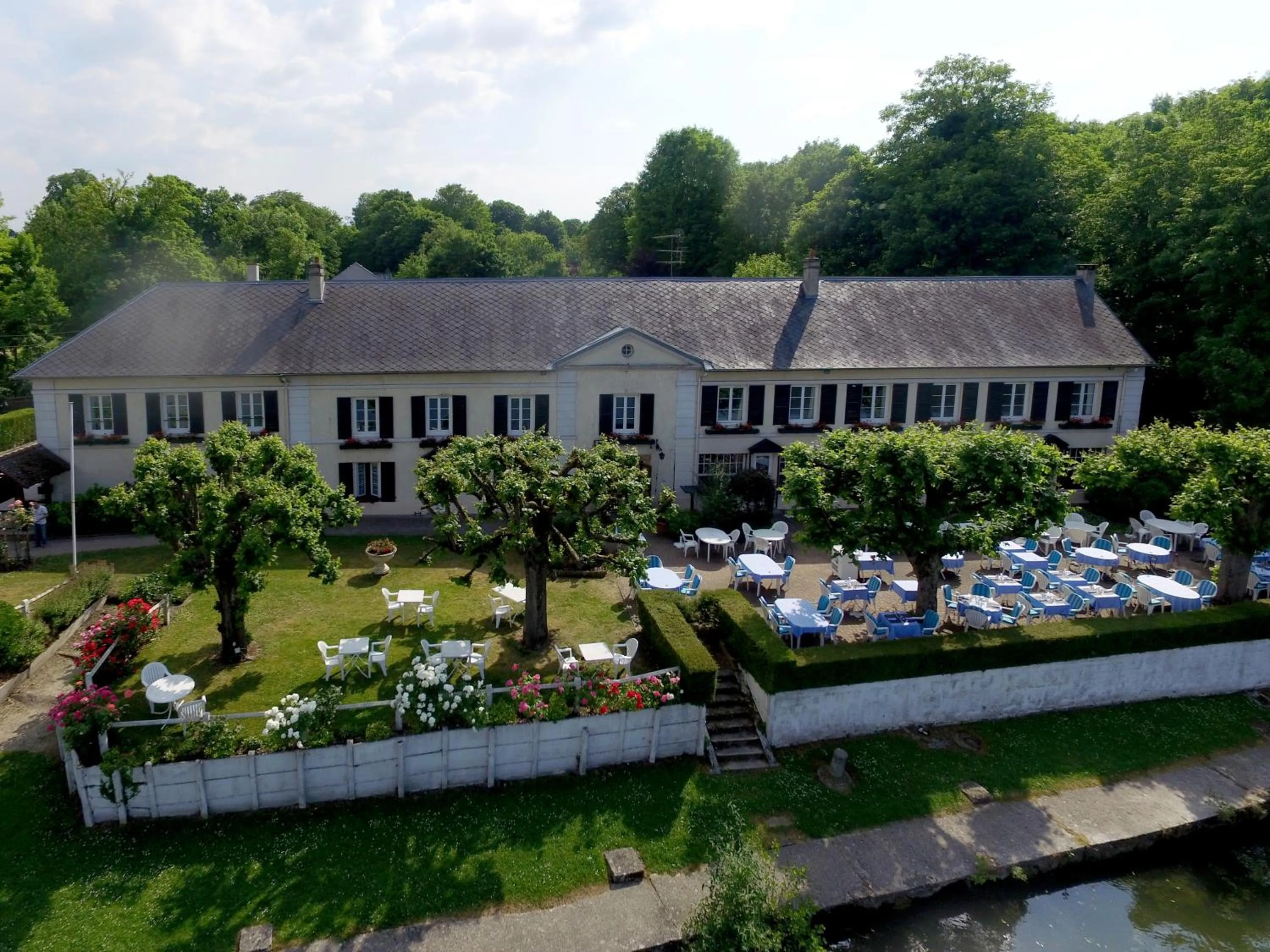 Property building in Hostellerie de Pavillon Saint-Hubert