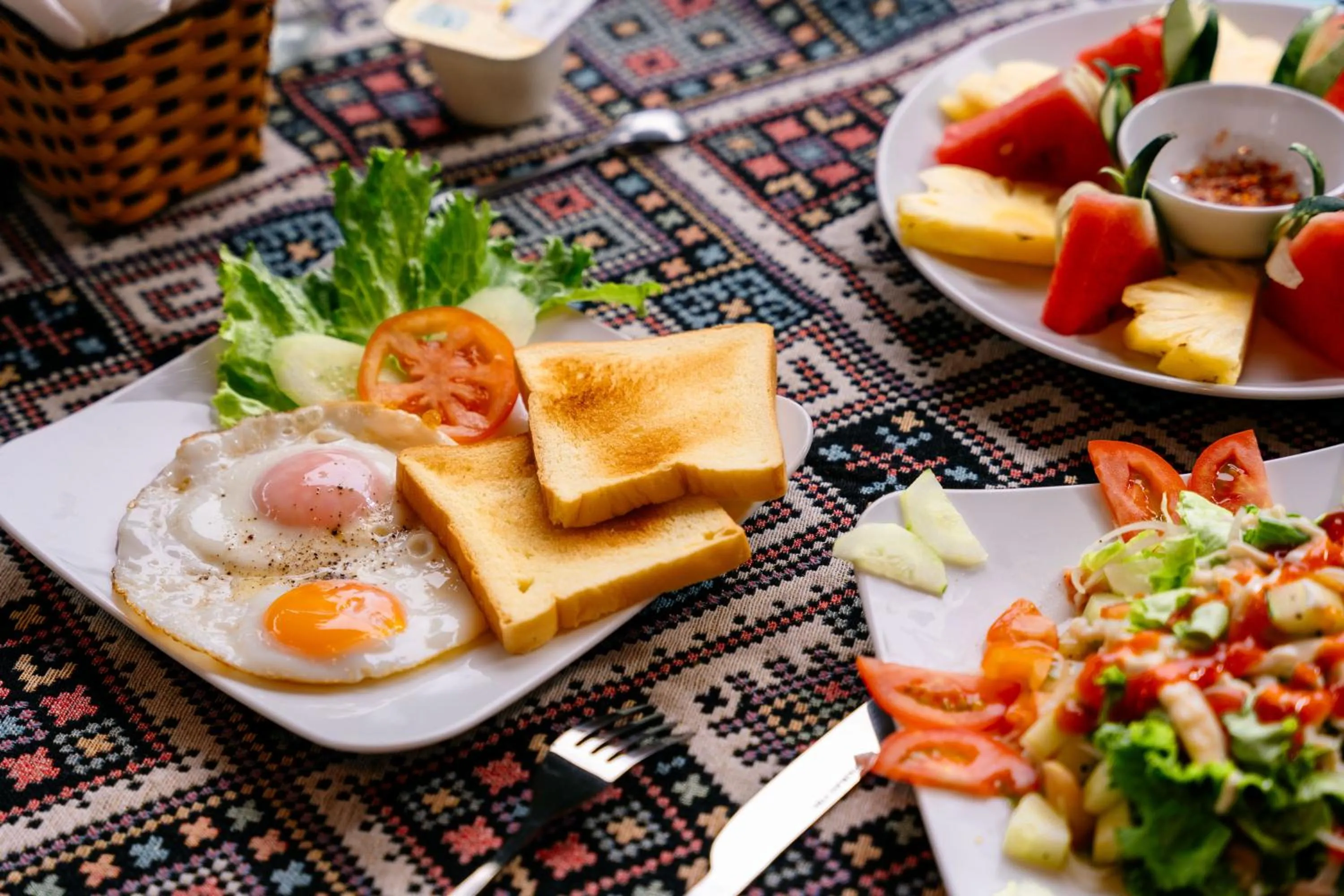 Breakfast in Commander Lodge