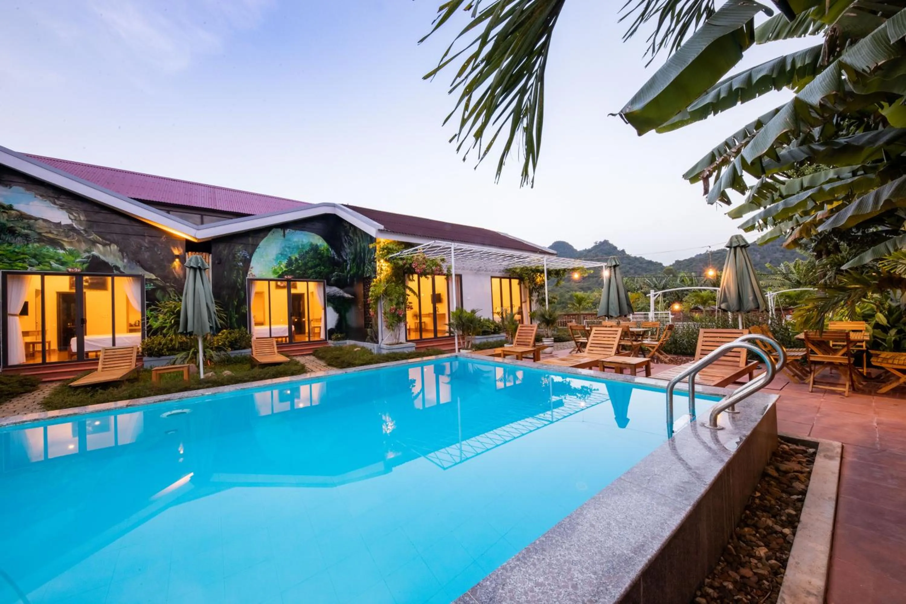 Property building in Commander Lodge