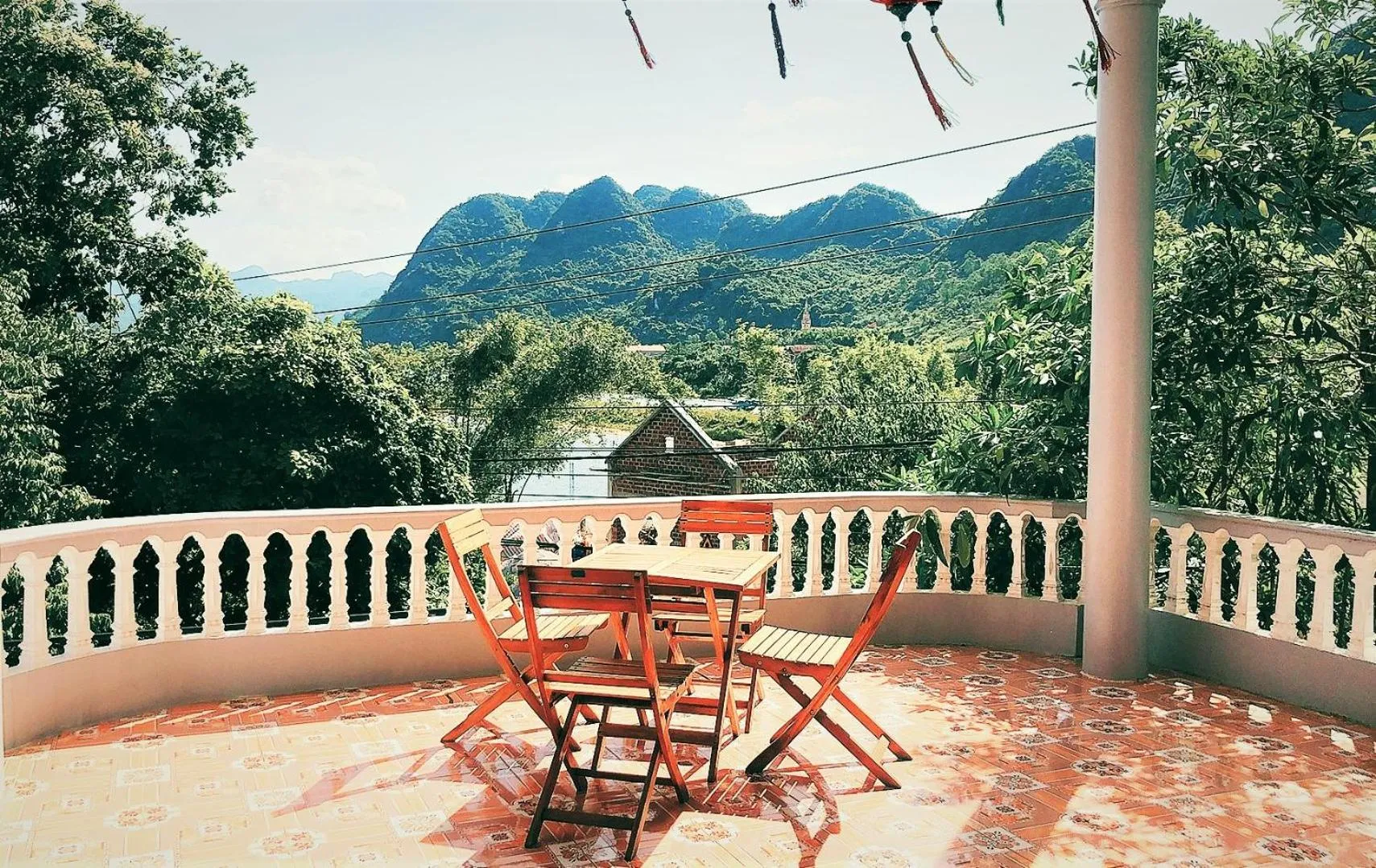 River view in Commander Lodge