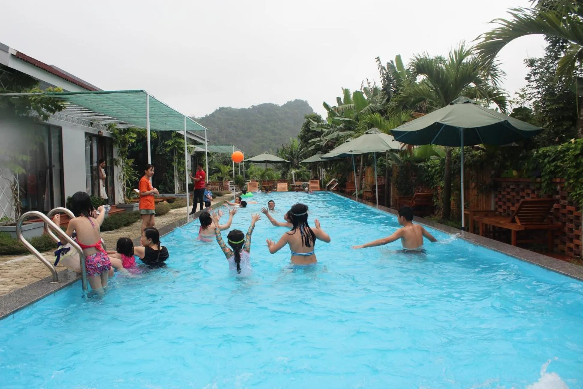 Squash in Commander Lodge