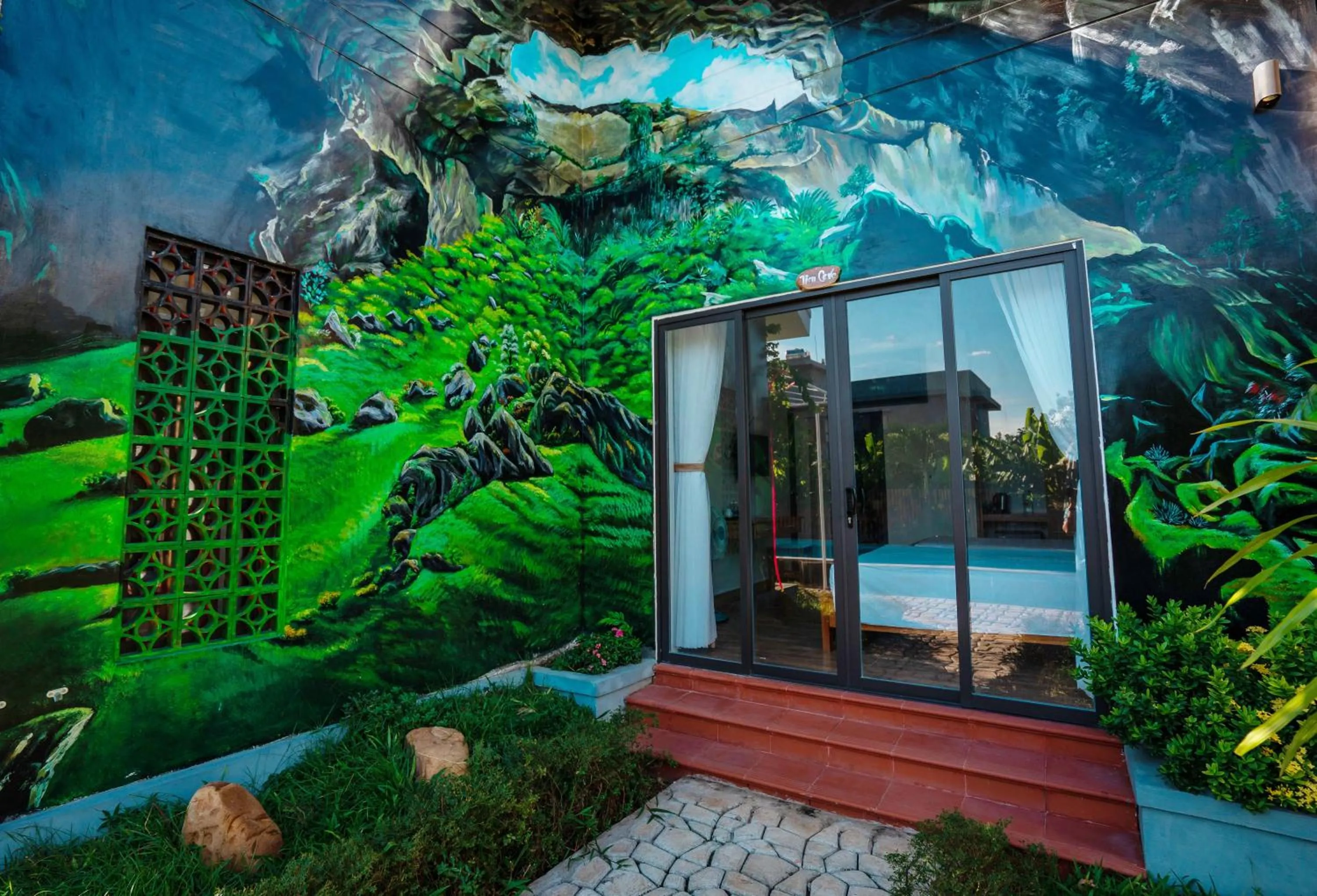 Property building in Commander Lodge