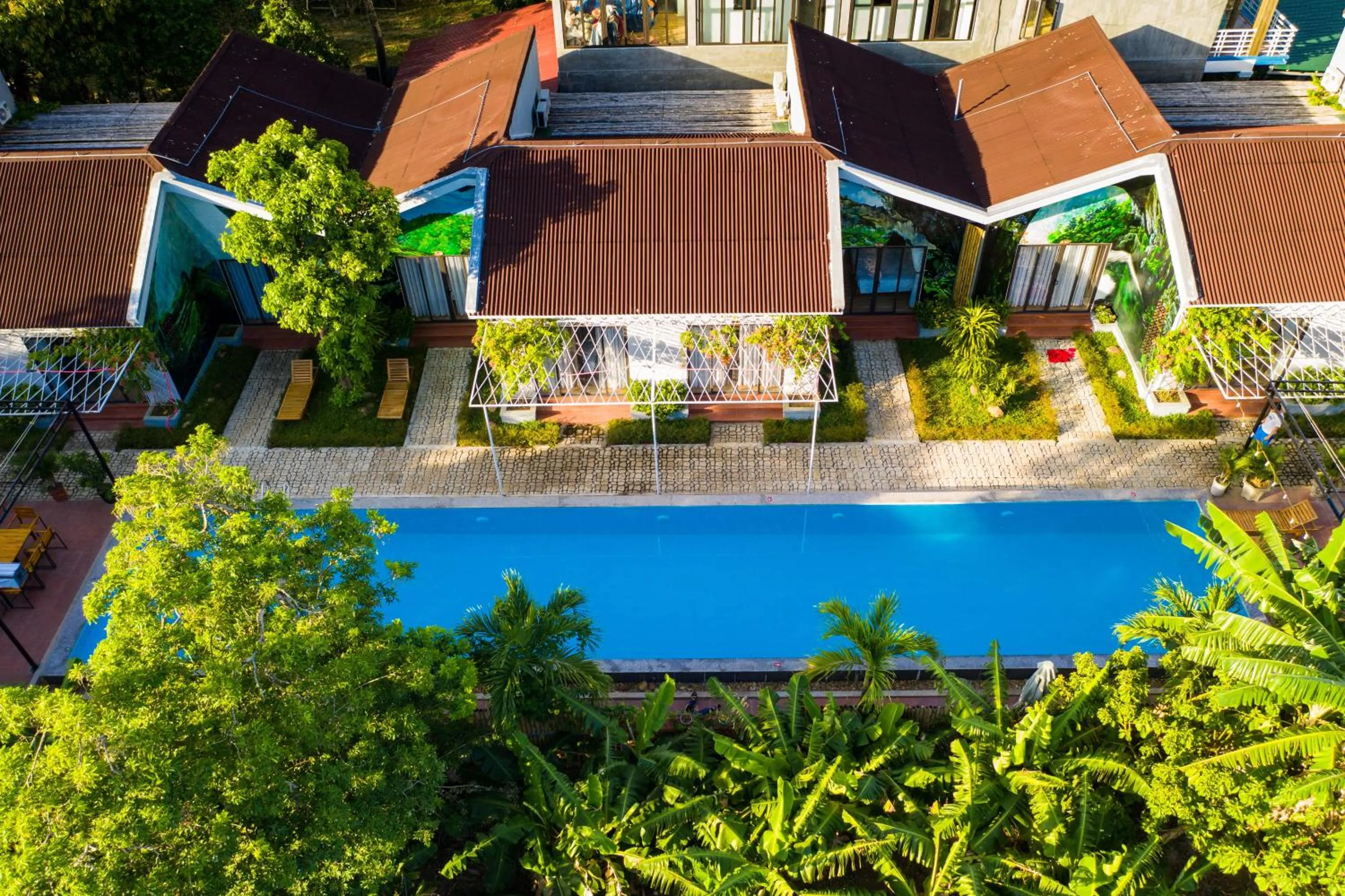 Garden view in Commander Lodge