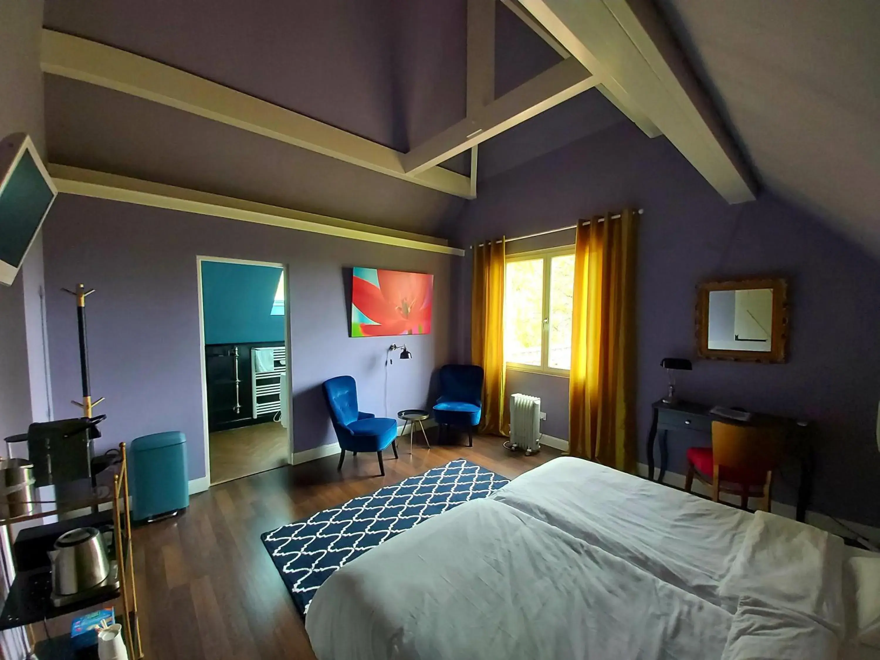 Deluxe Double or Twin Room with Mountain View in BonBon Chambre d'hôtes Deluxe Double or Twin Room with Mountain View in BonBon Chambre d'hôtes