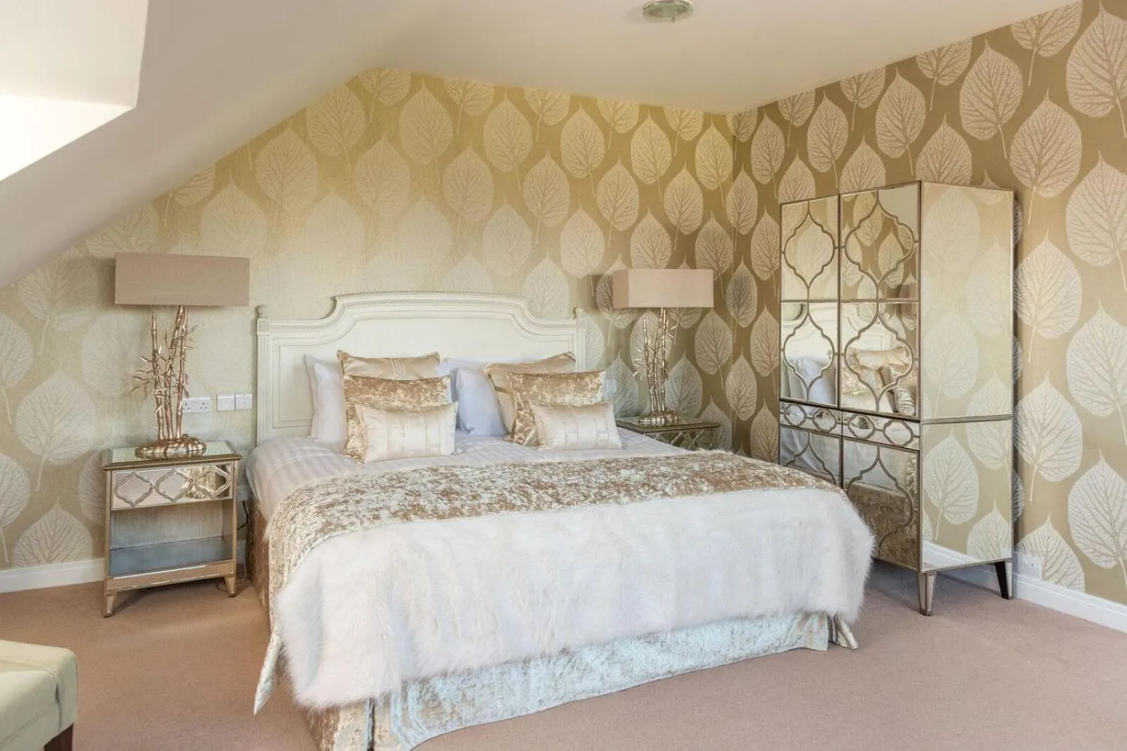 Bed in Shandon Hotel & Spa