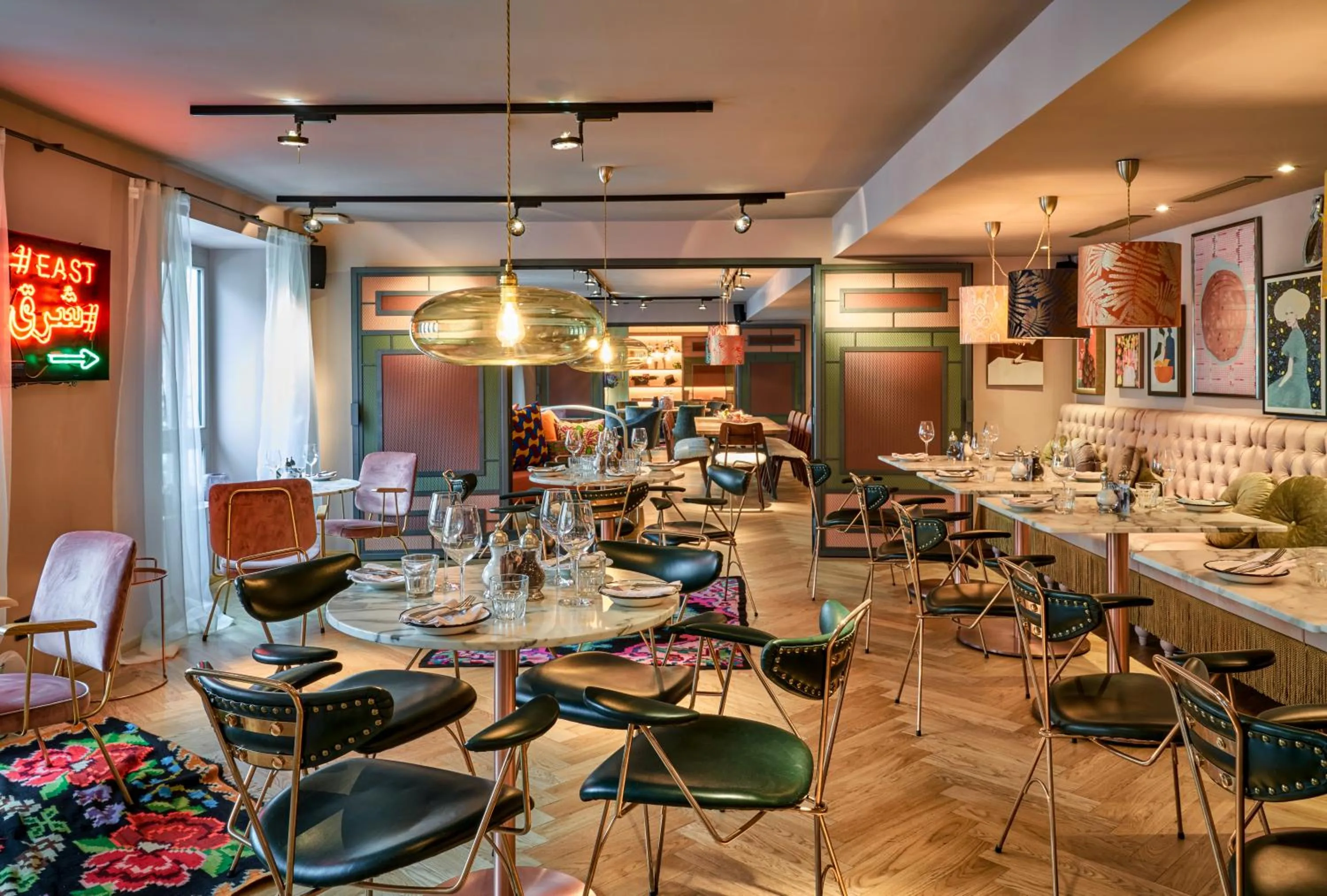 Restaurant/places to eat in 25hours Hotel Terminus Nord