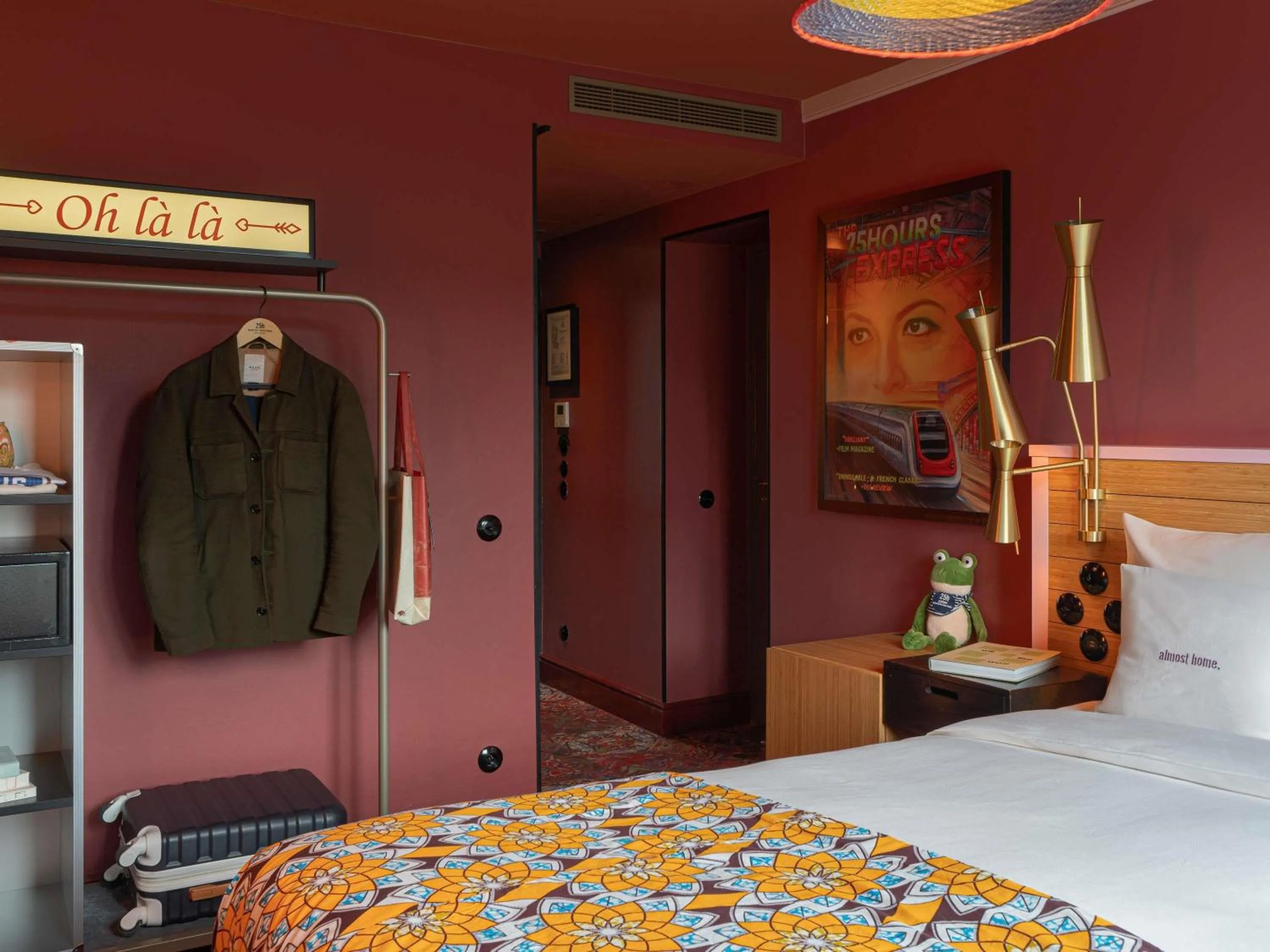 Bedroom, Bed in 25hours Hotel Terminus Nord