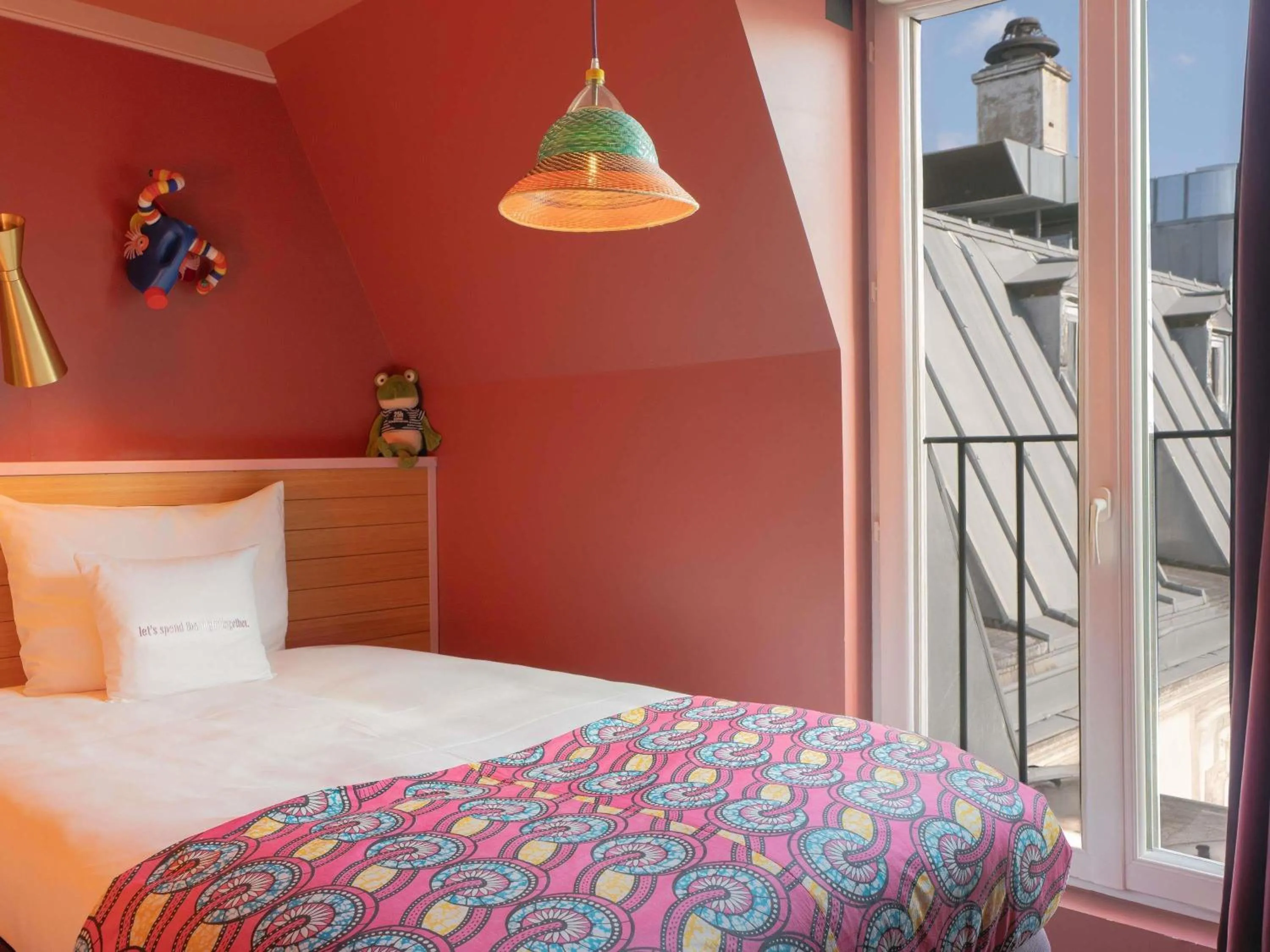 Bedroom, Bed in 25hours Hotel Terminus Nord