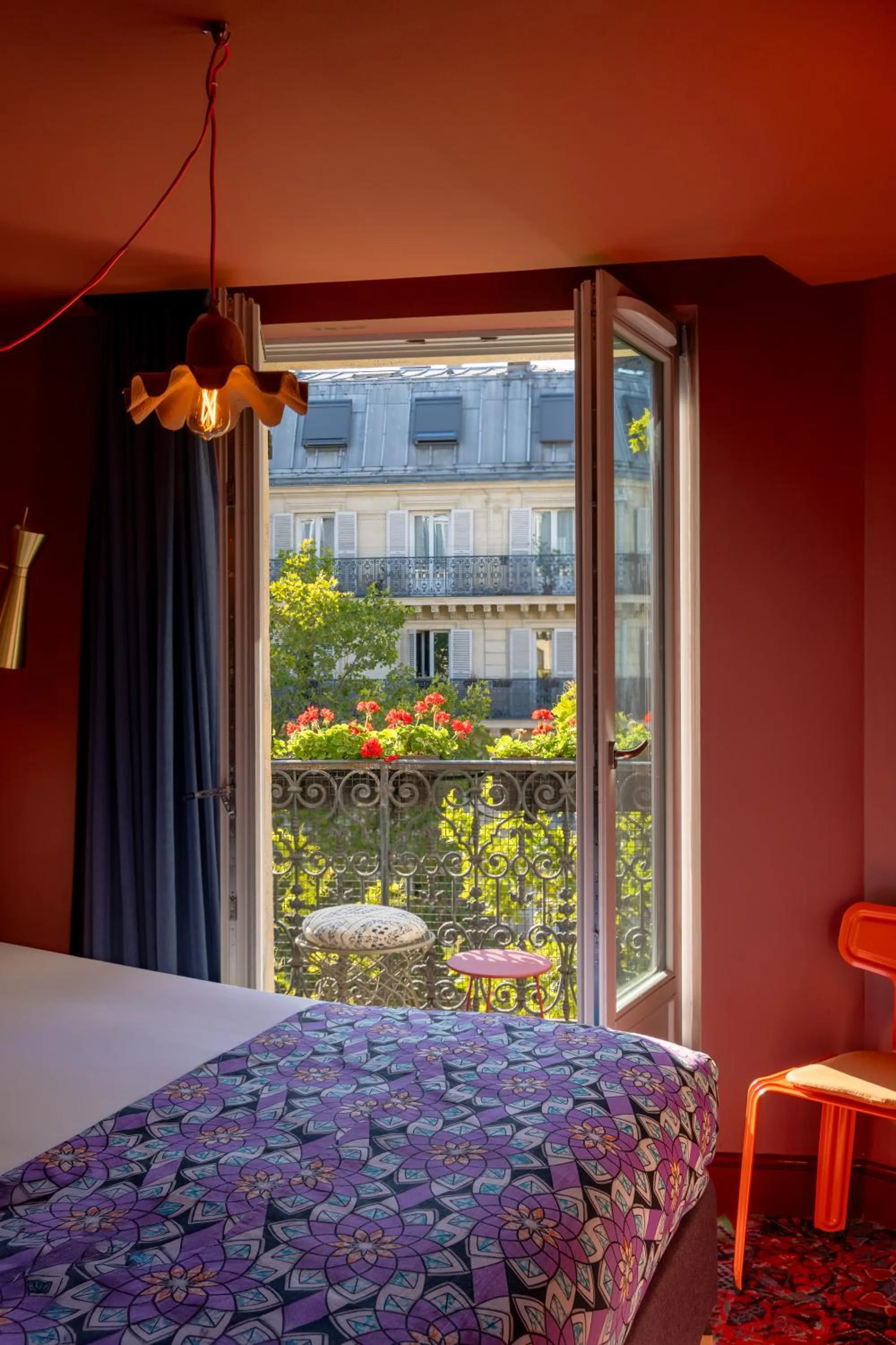 Balcony/Terrace, Bed in 25hours Hotel Terminus Nord