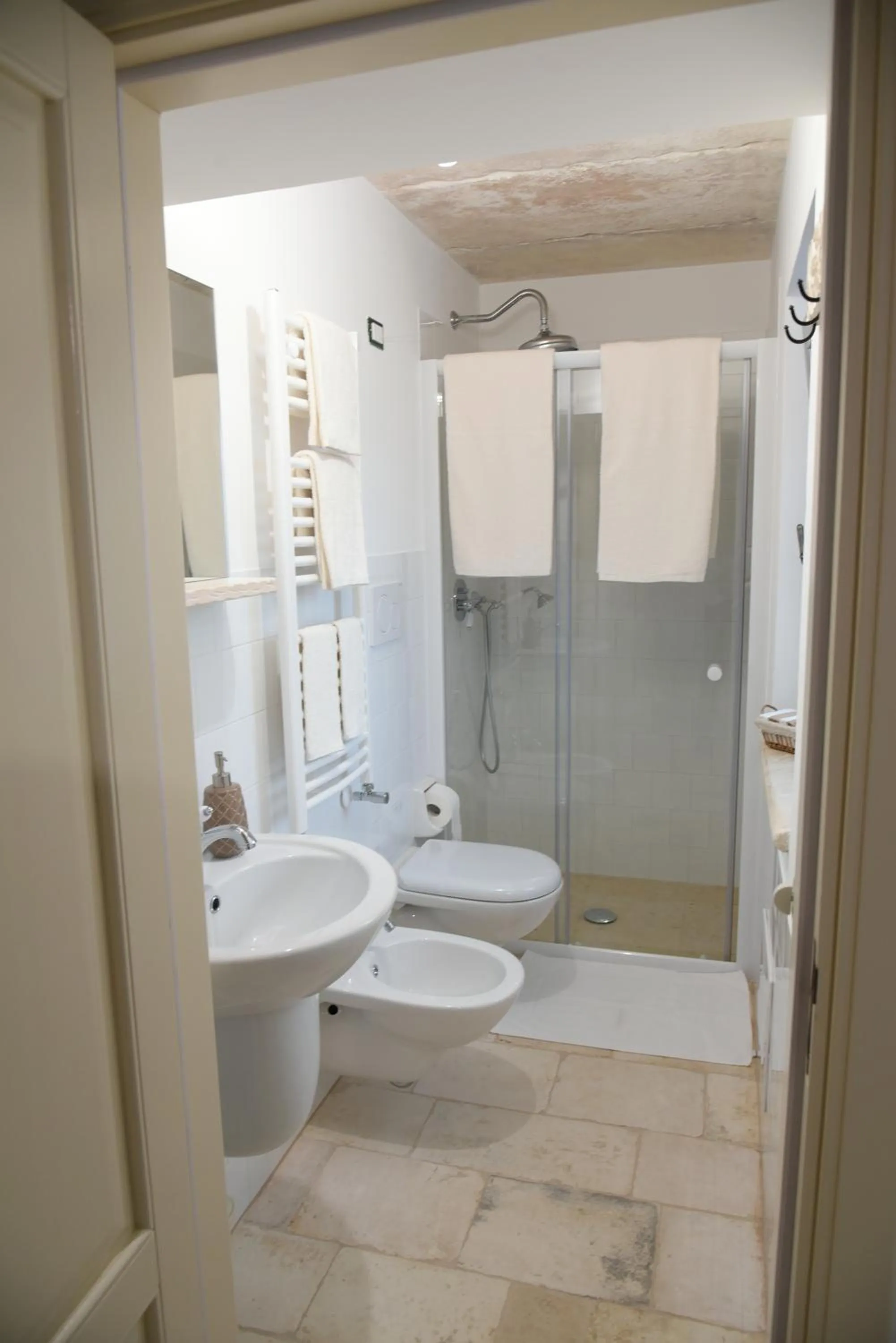 Bathroom in Trulli Occhi Di Pietra