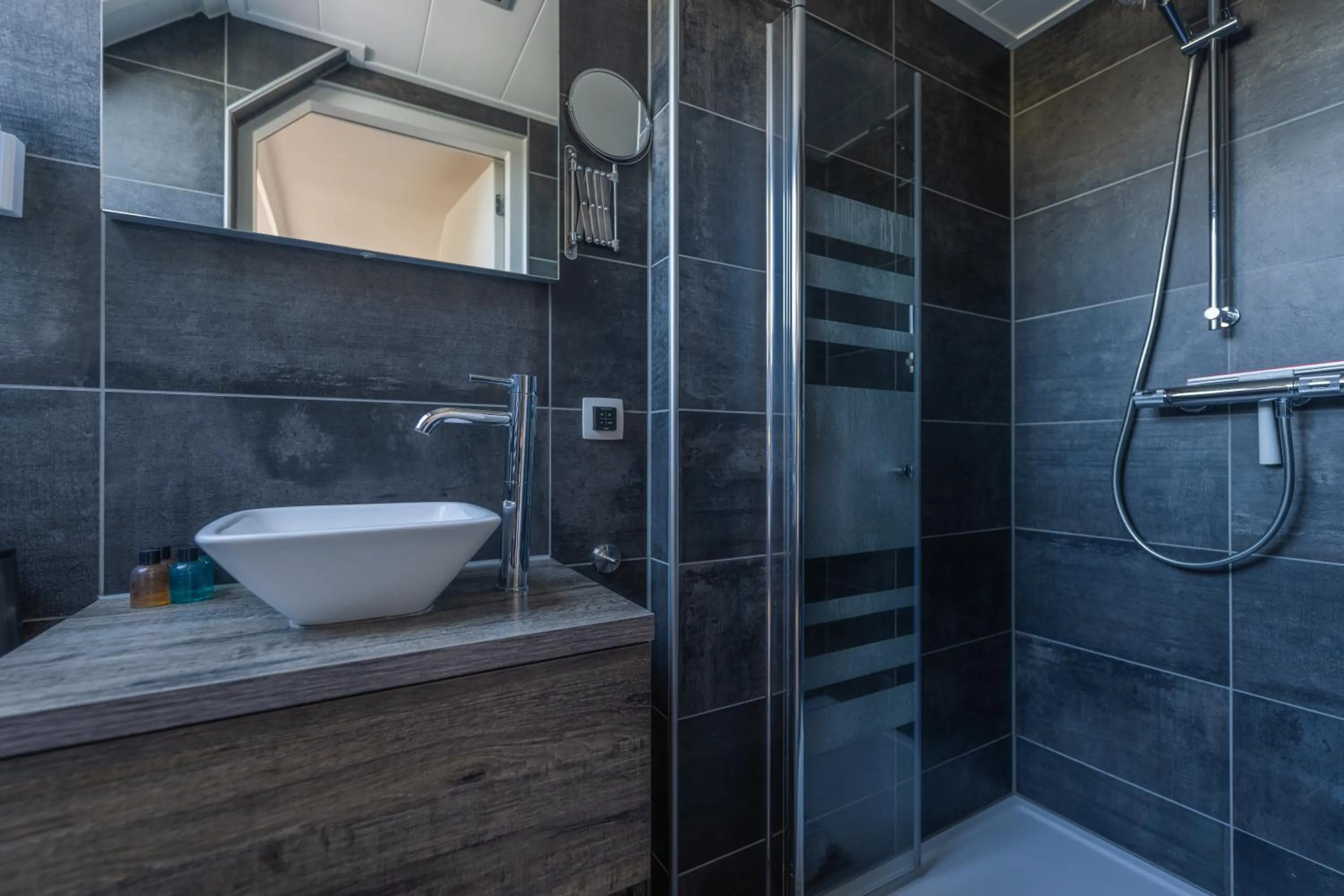 Bathroom in B&B Dennenbos