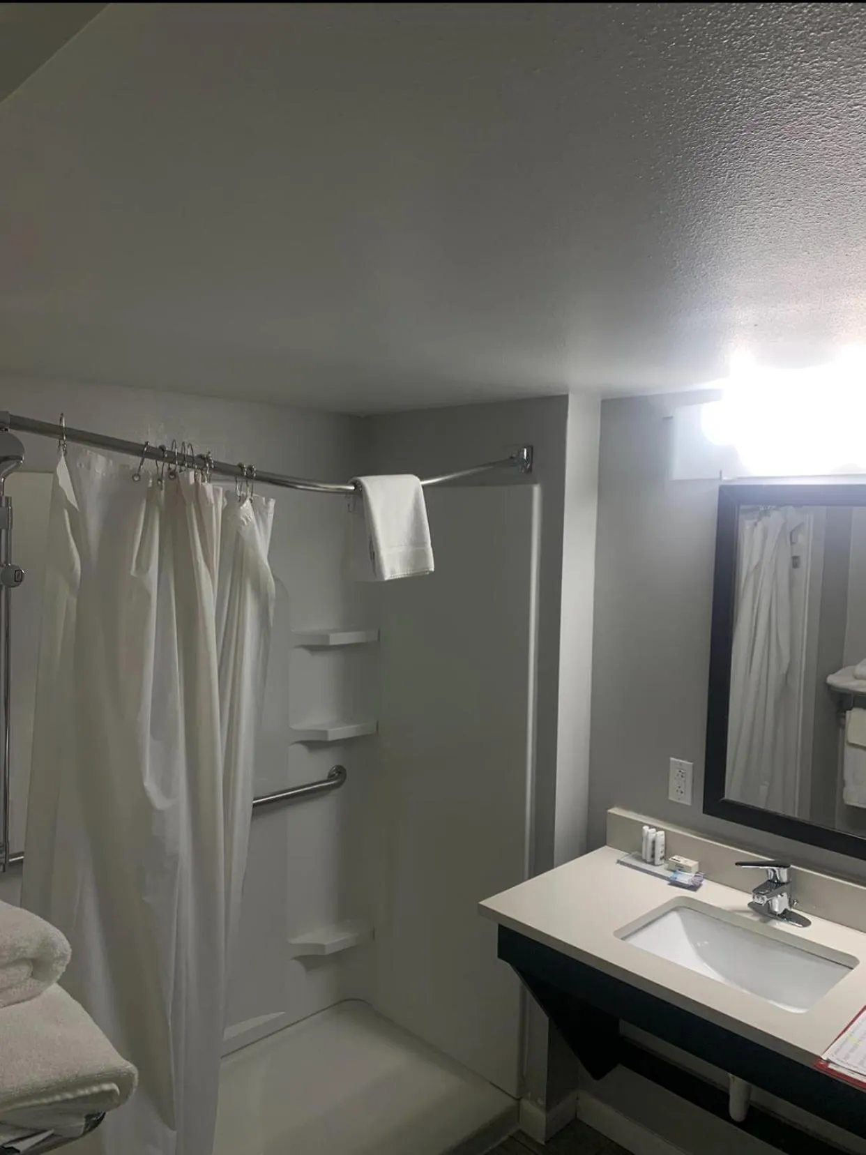 Bathroom in Wingate by Wyndham - Chattanooga