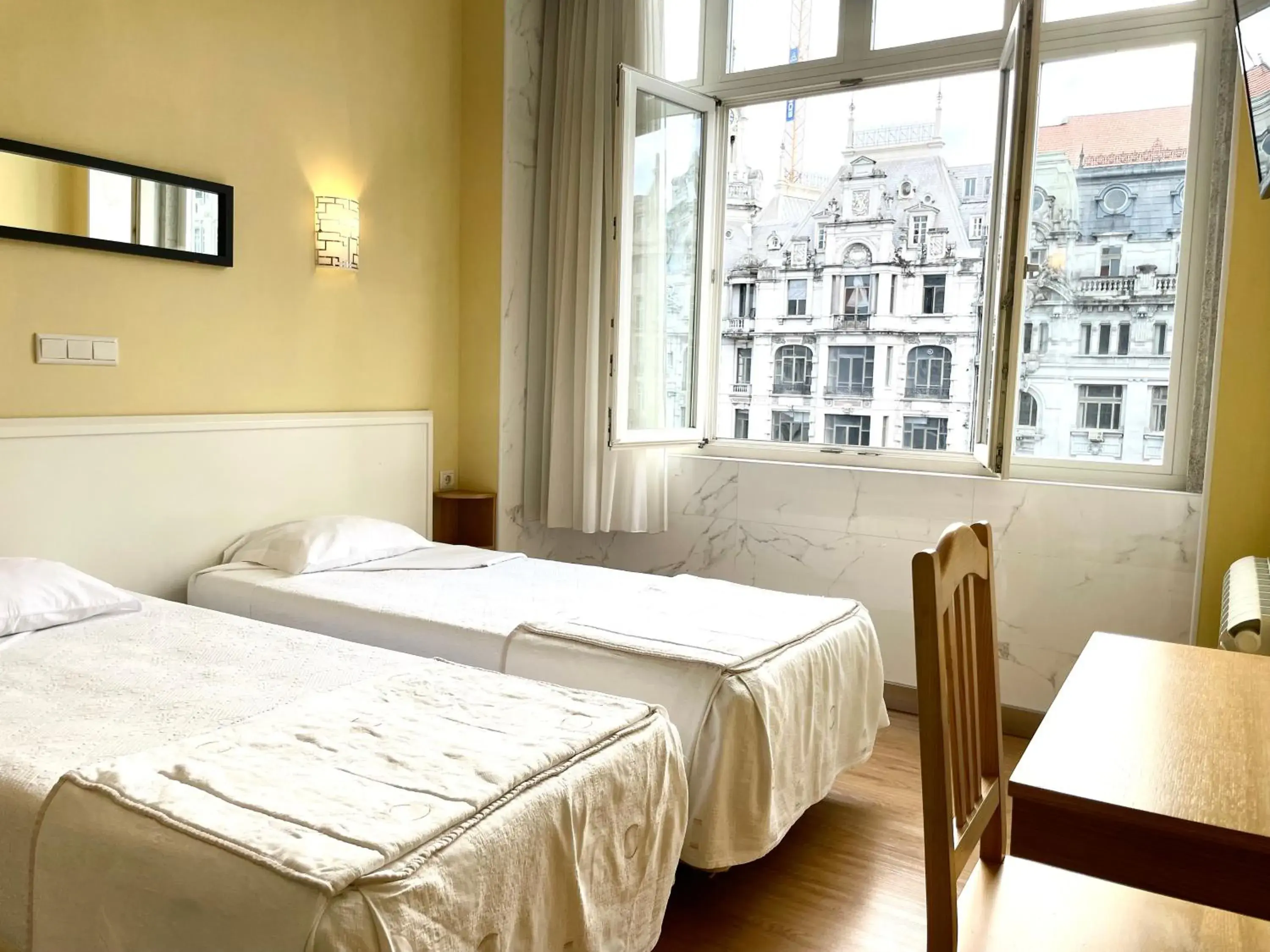 Superior Twin Room in Hotel Universal Superior Twin Room in Hotel Universal