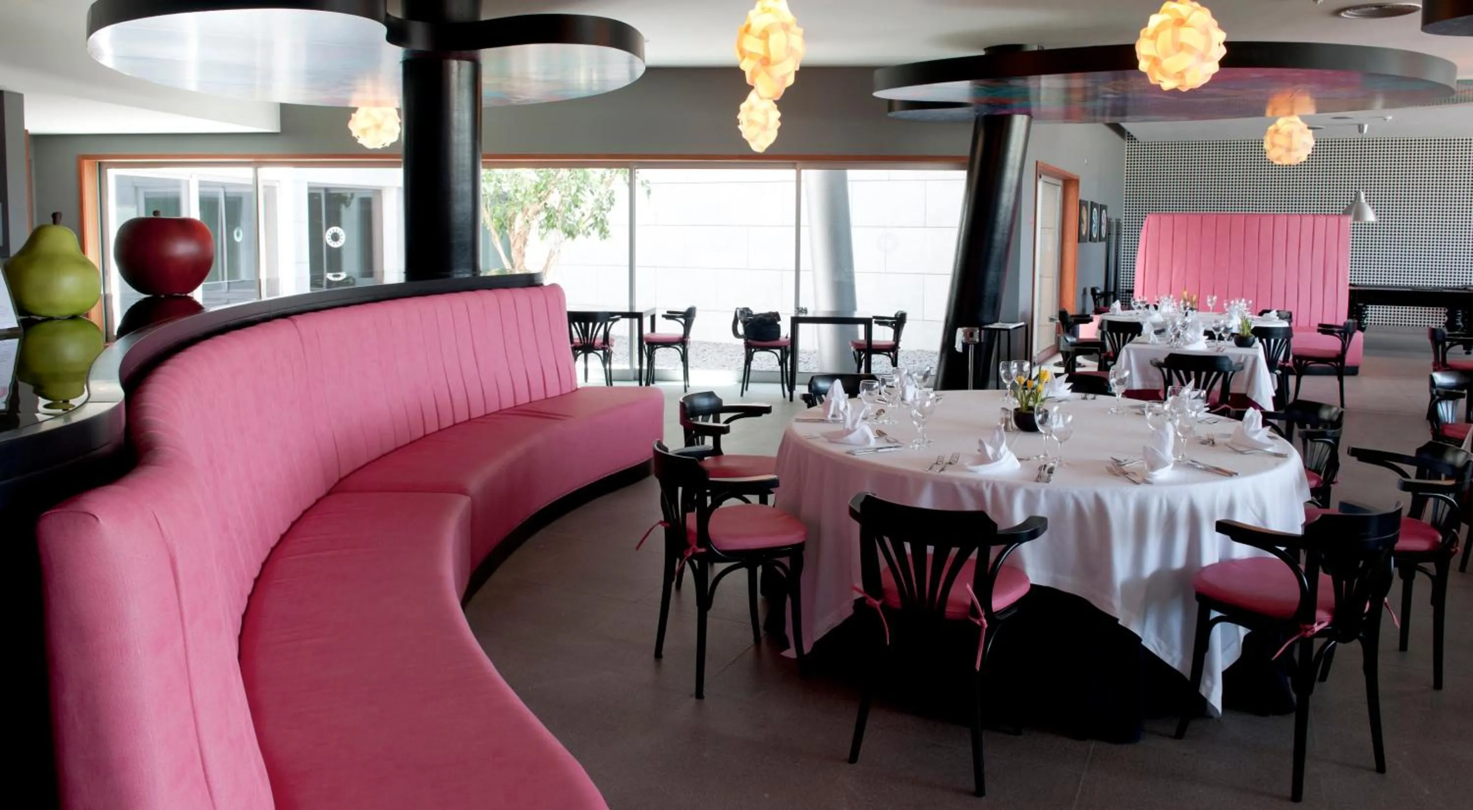 Restaurant/places to eat in Hotel Casino Chaves