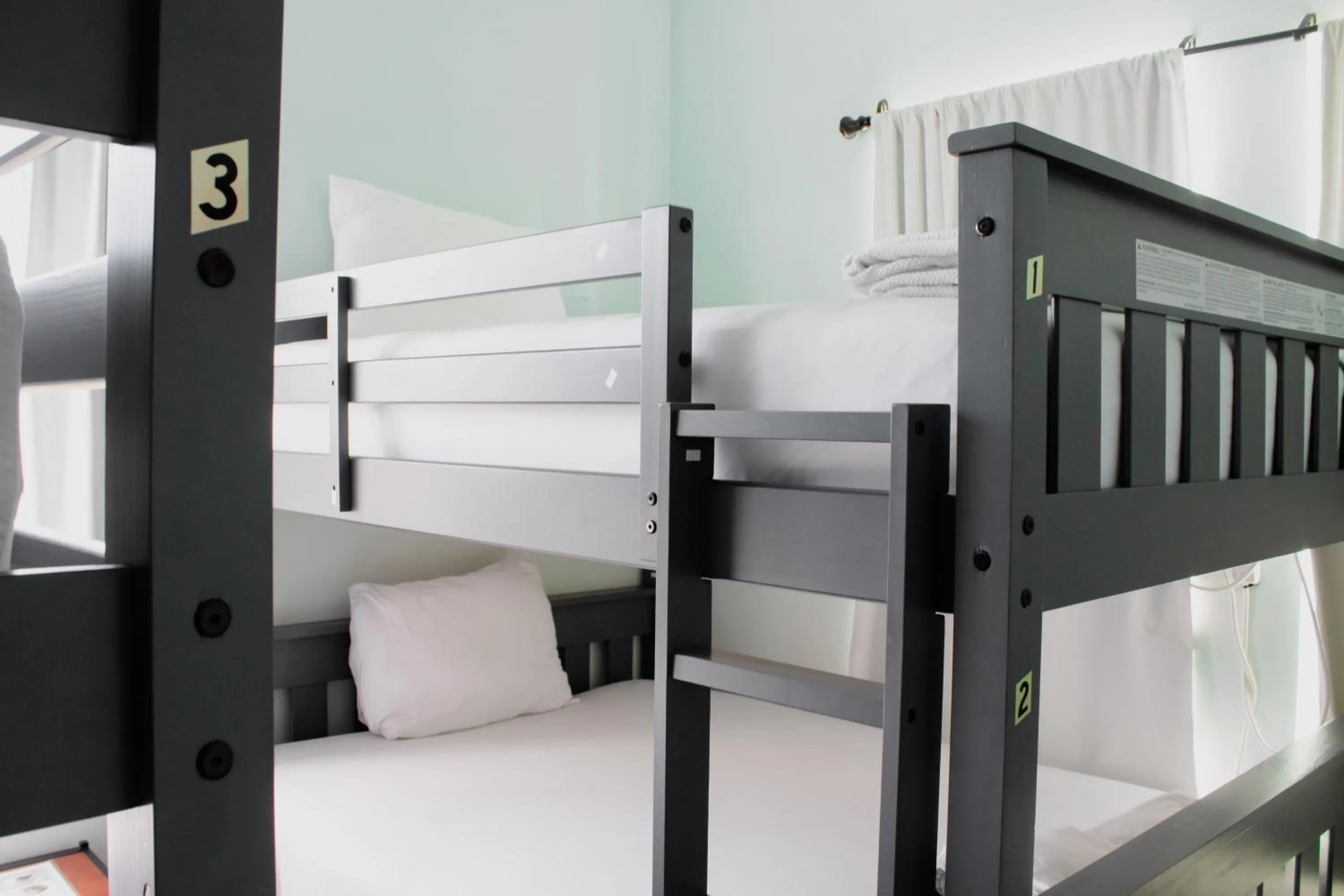 Bedroom, Bed in Wanderstay Houston Hostel