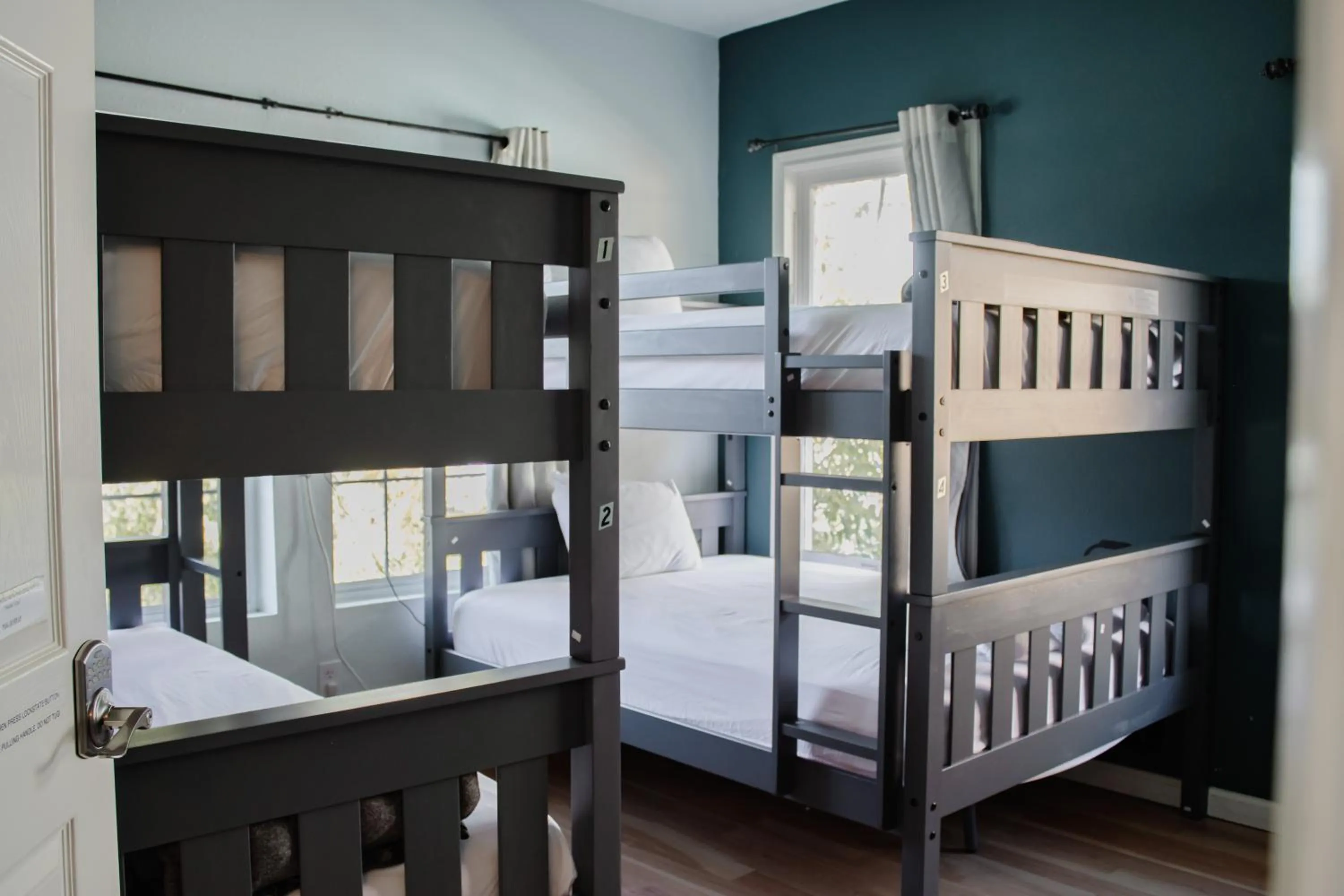 Bedroom, Bed in Wanderstay Houston Hostel