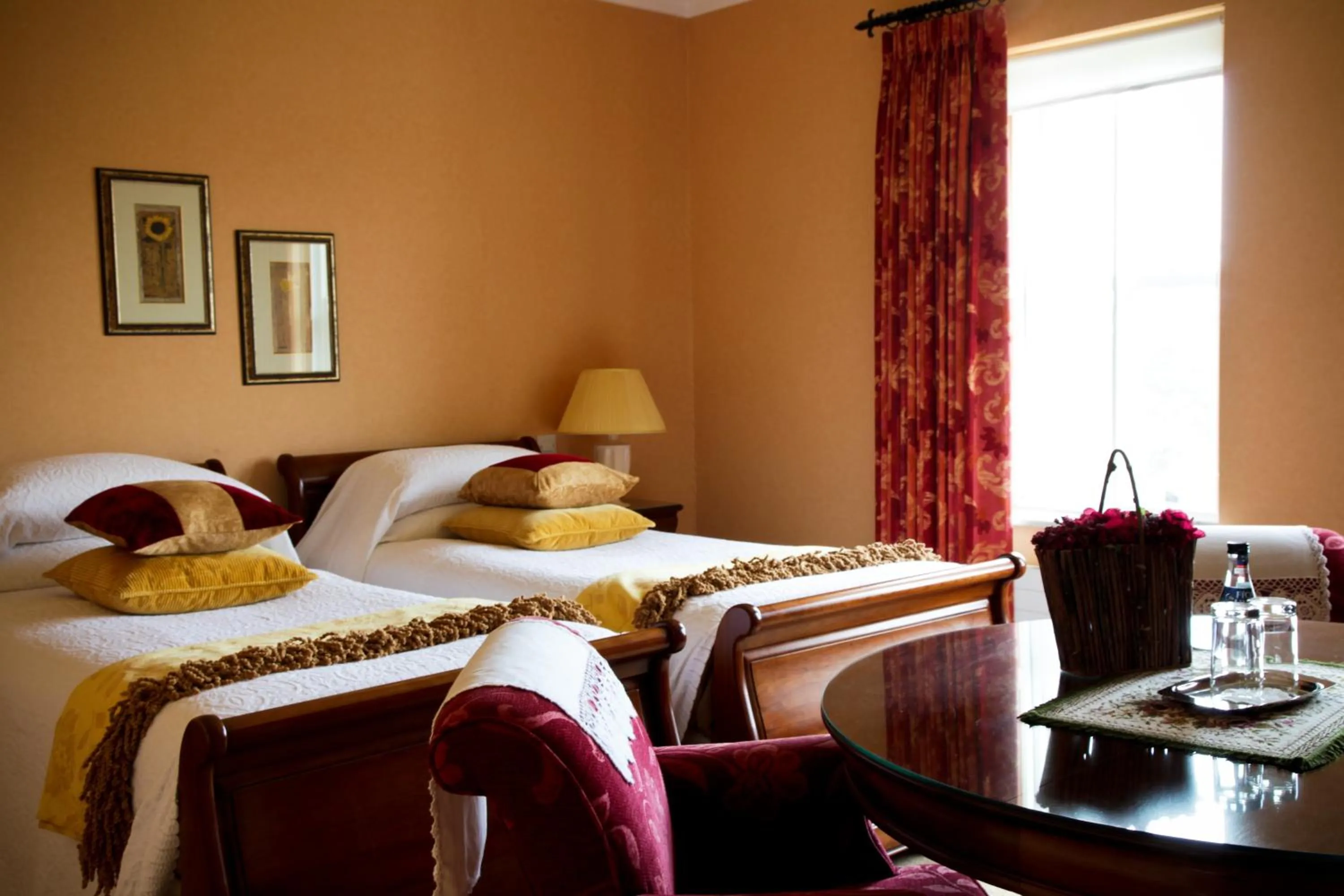 Bed in Ardmore Country House