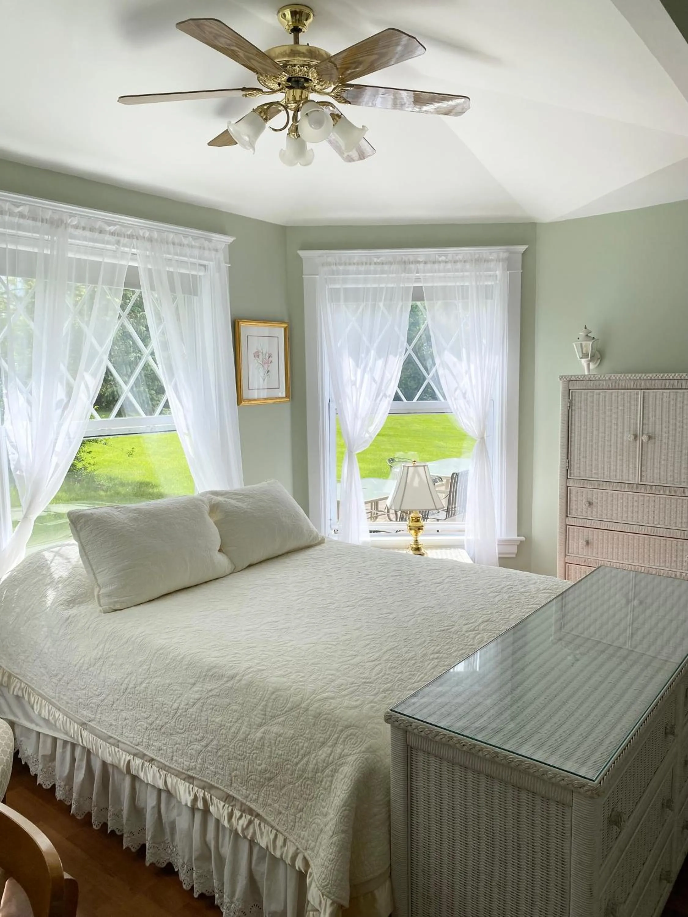 Bed in Friendly City Inn B&B