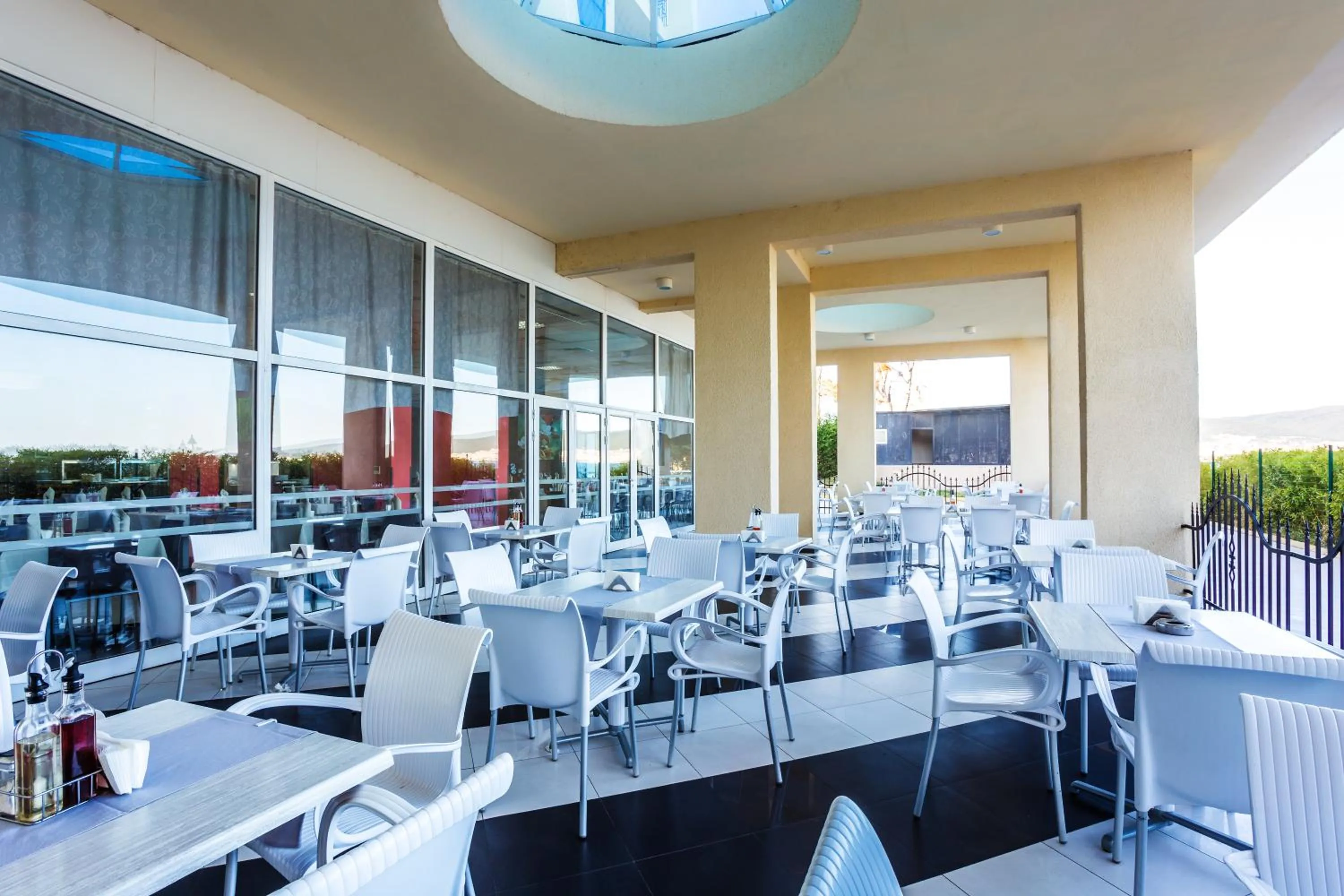 Restaurant/places to eat in Blue Pearl Hotel - All Inclusive Plus