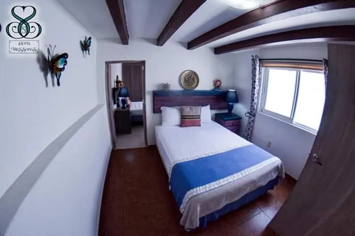 Bed in Hotel Tres Sofias