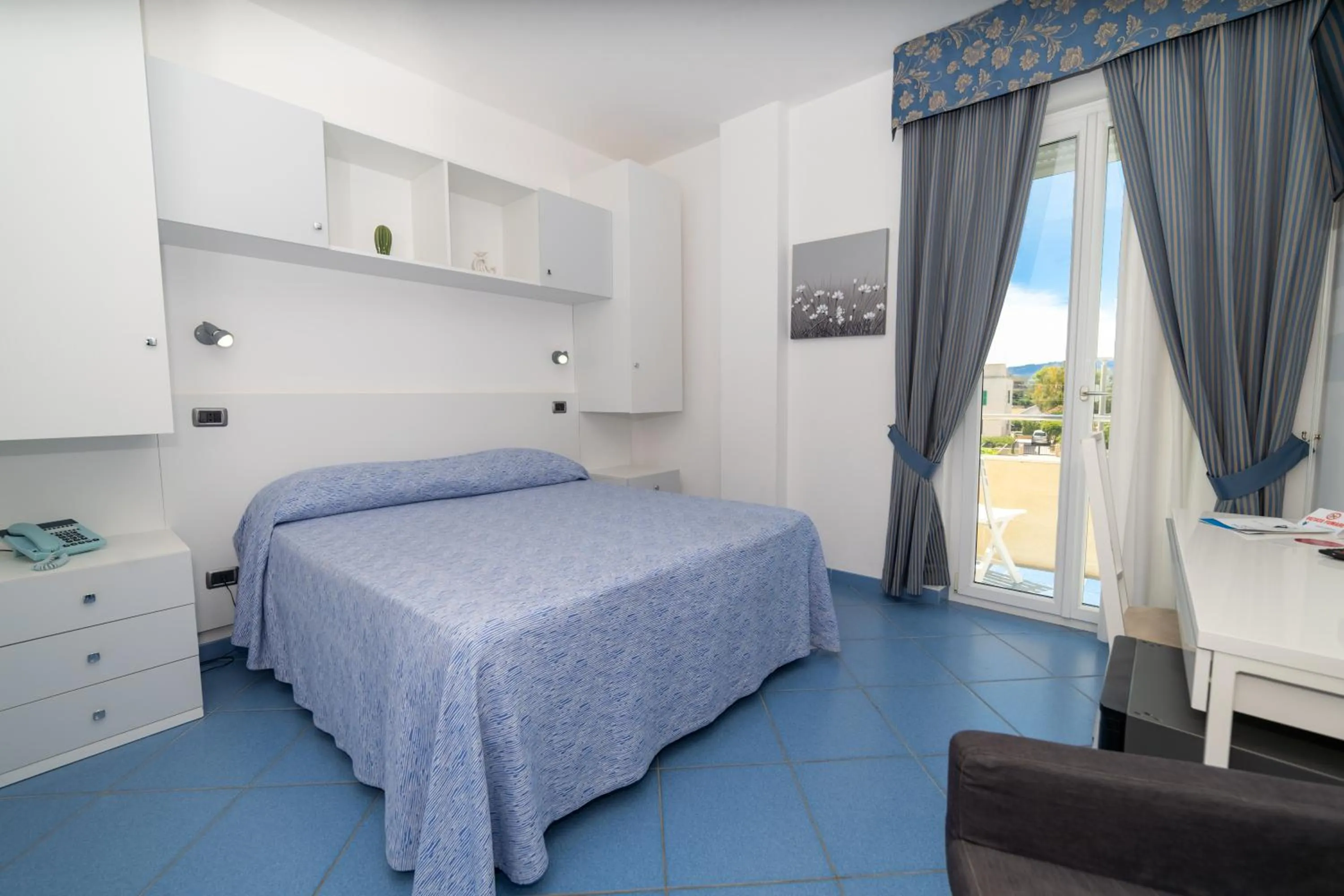 Bed in Hotel La Sorgente