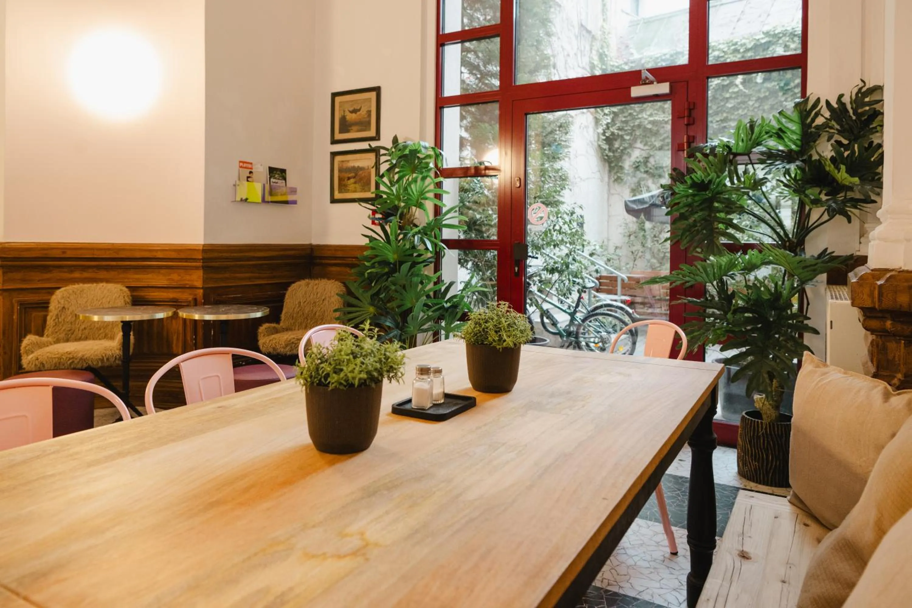 Property building in Wombat's City Hostel Leipzig