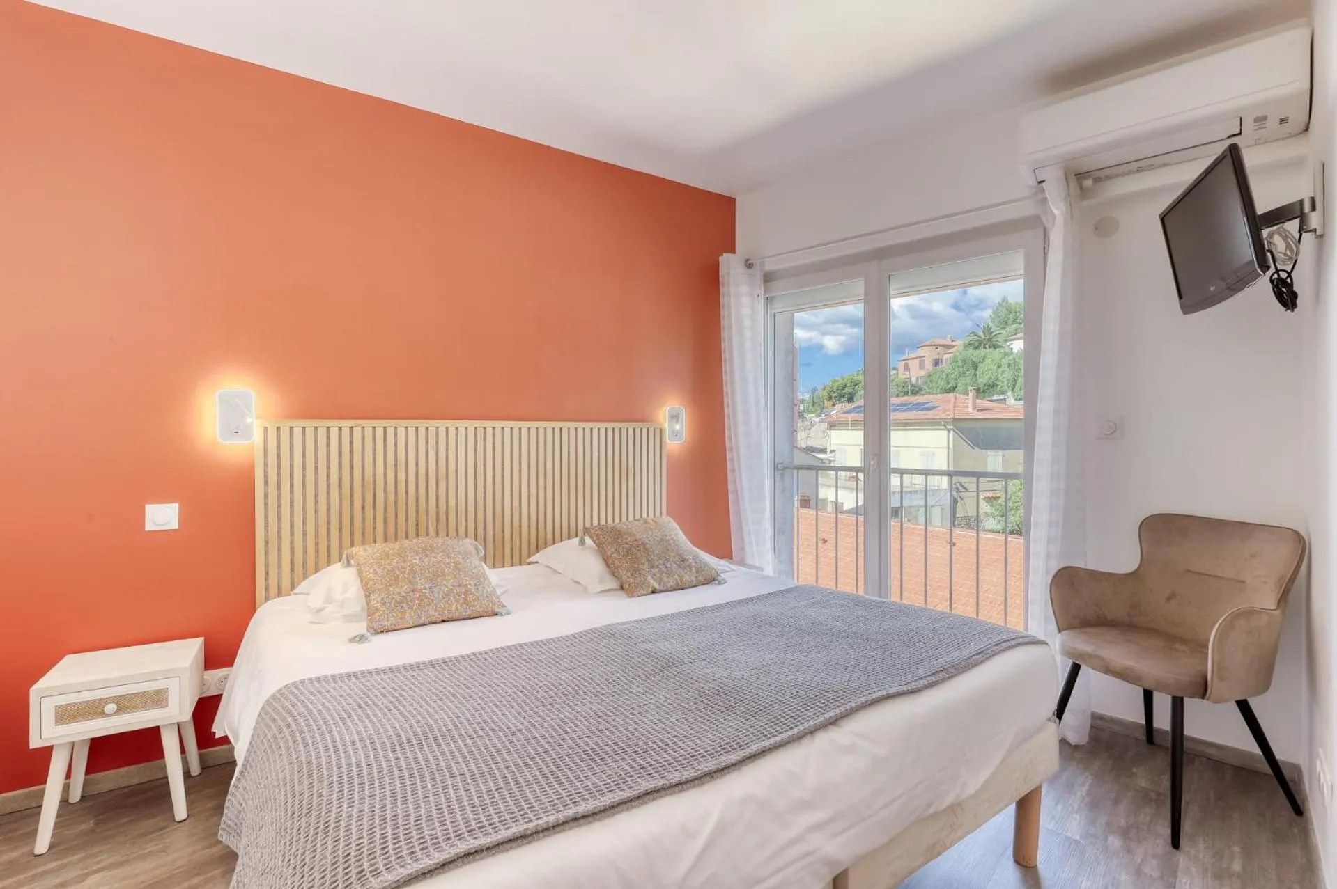 Bed in Anglade Hotel