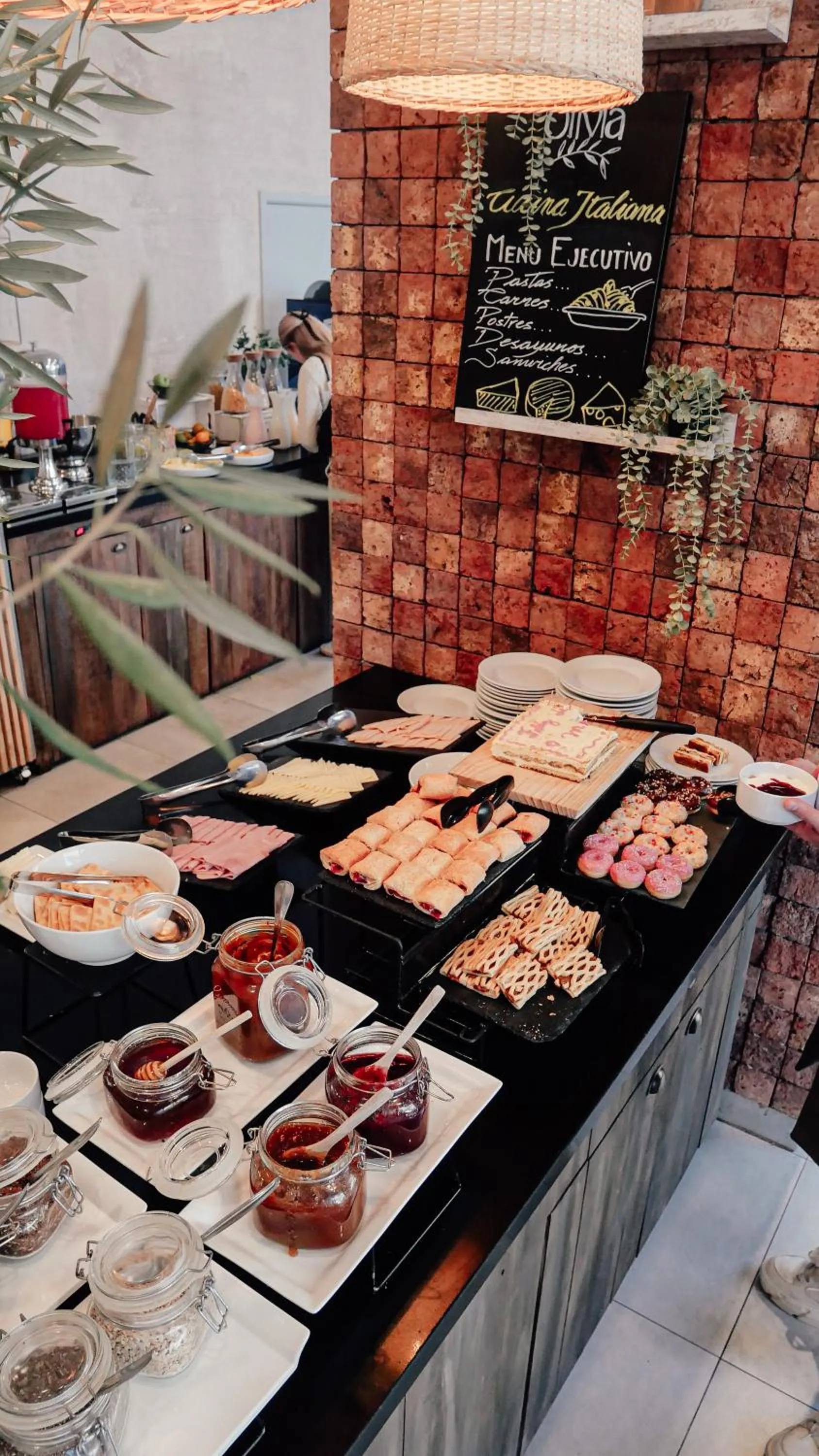 Breakfast in ibis Santiago Providencia