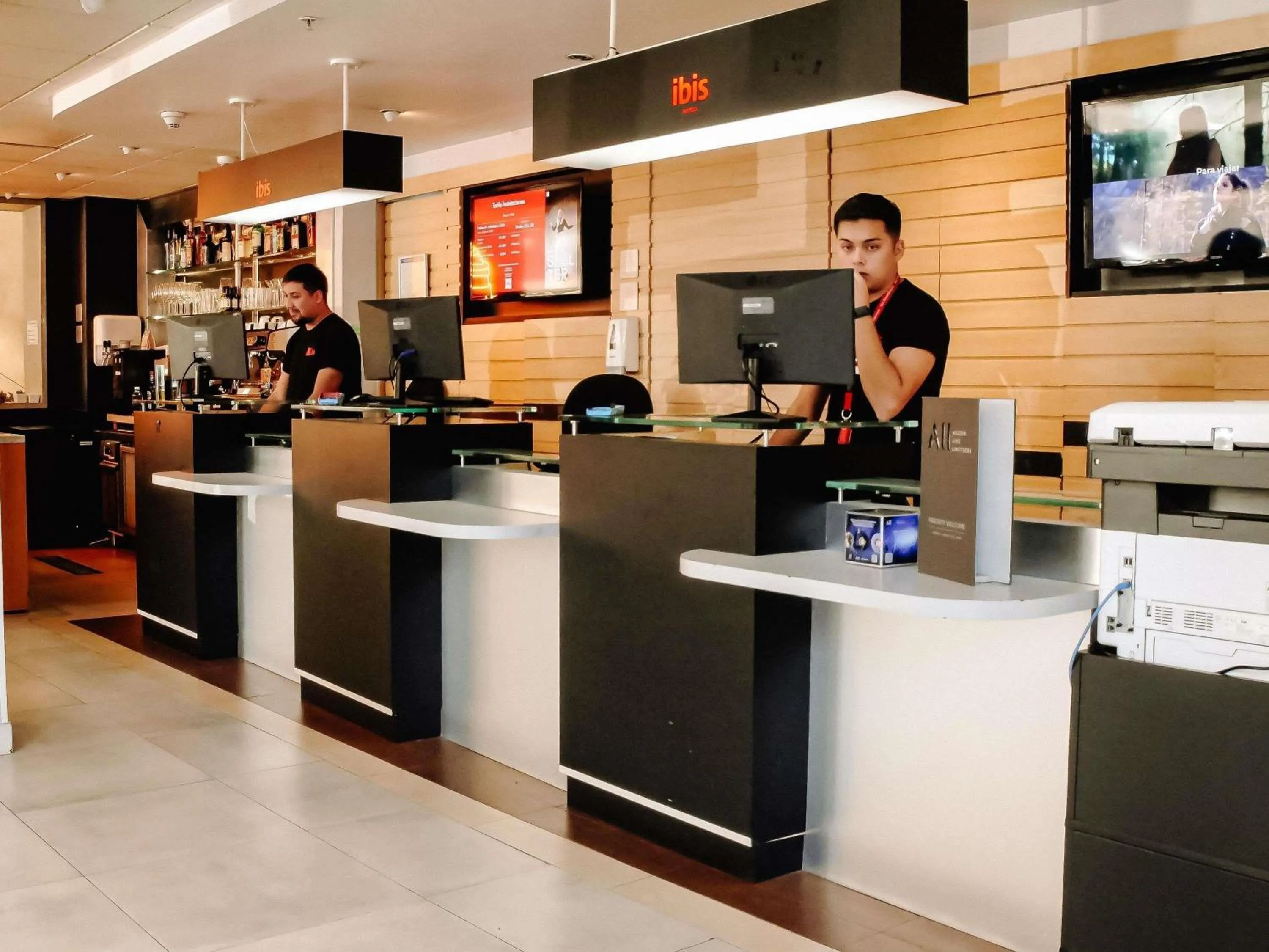 Property building in ibis Santiago Providencia