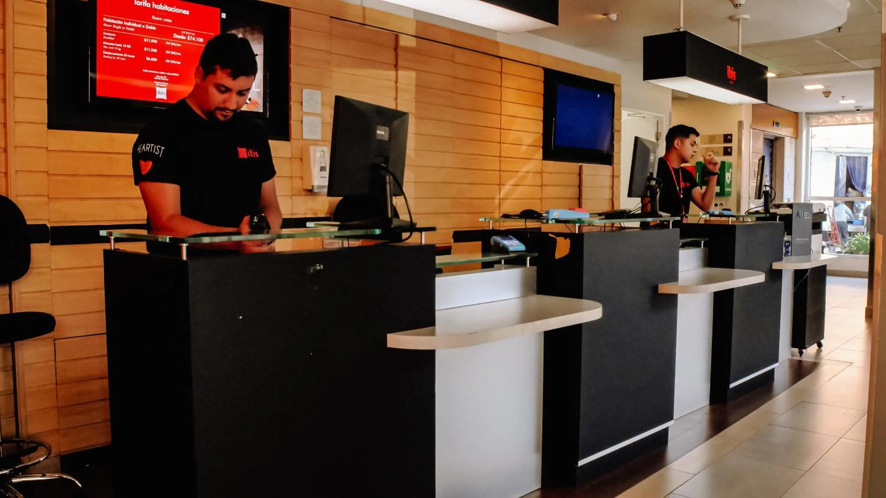 Lobby or reception in ibis Santiago Providencia