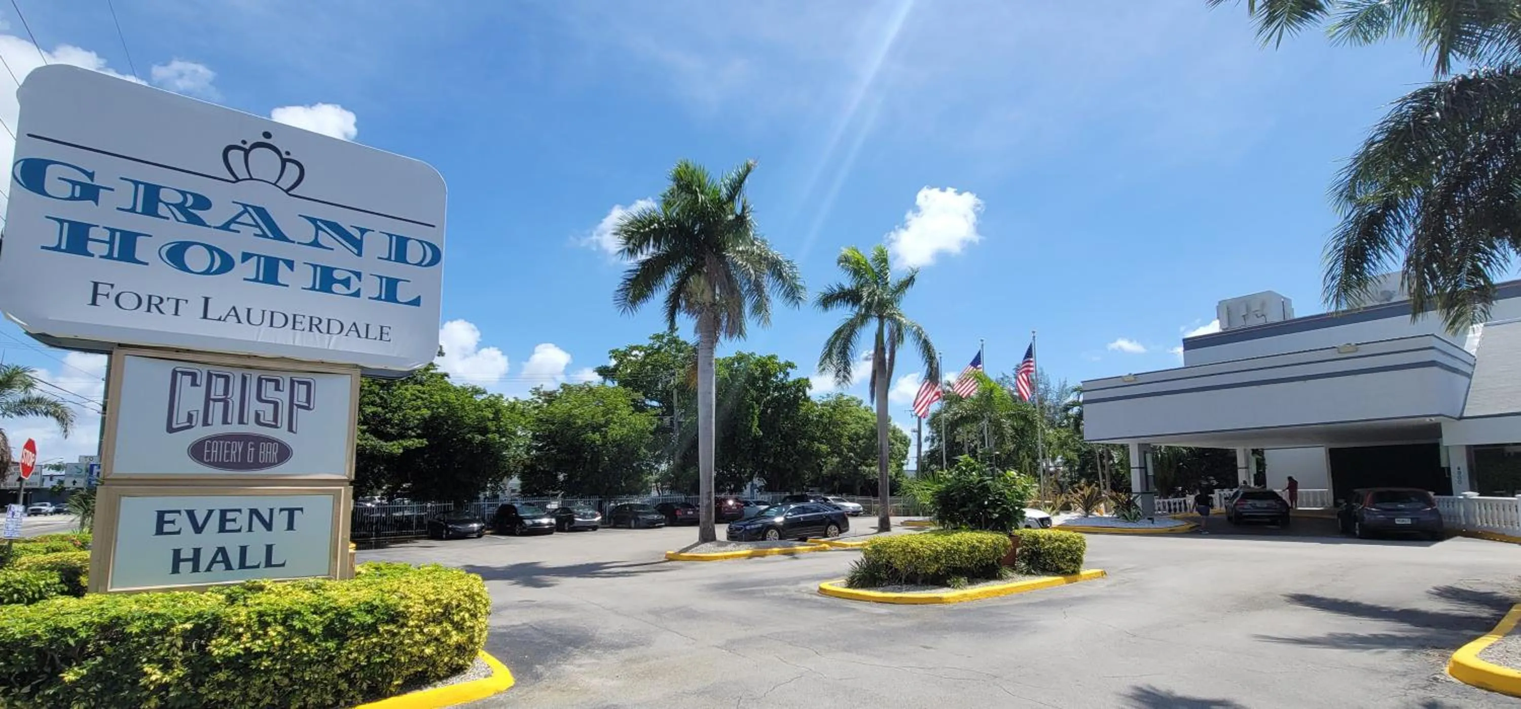 Property building in Fort Lauderdale Grand Hotel
