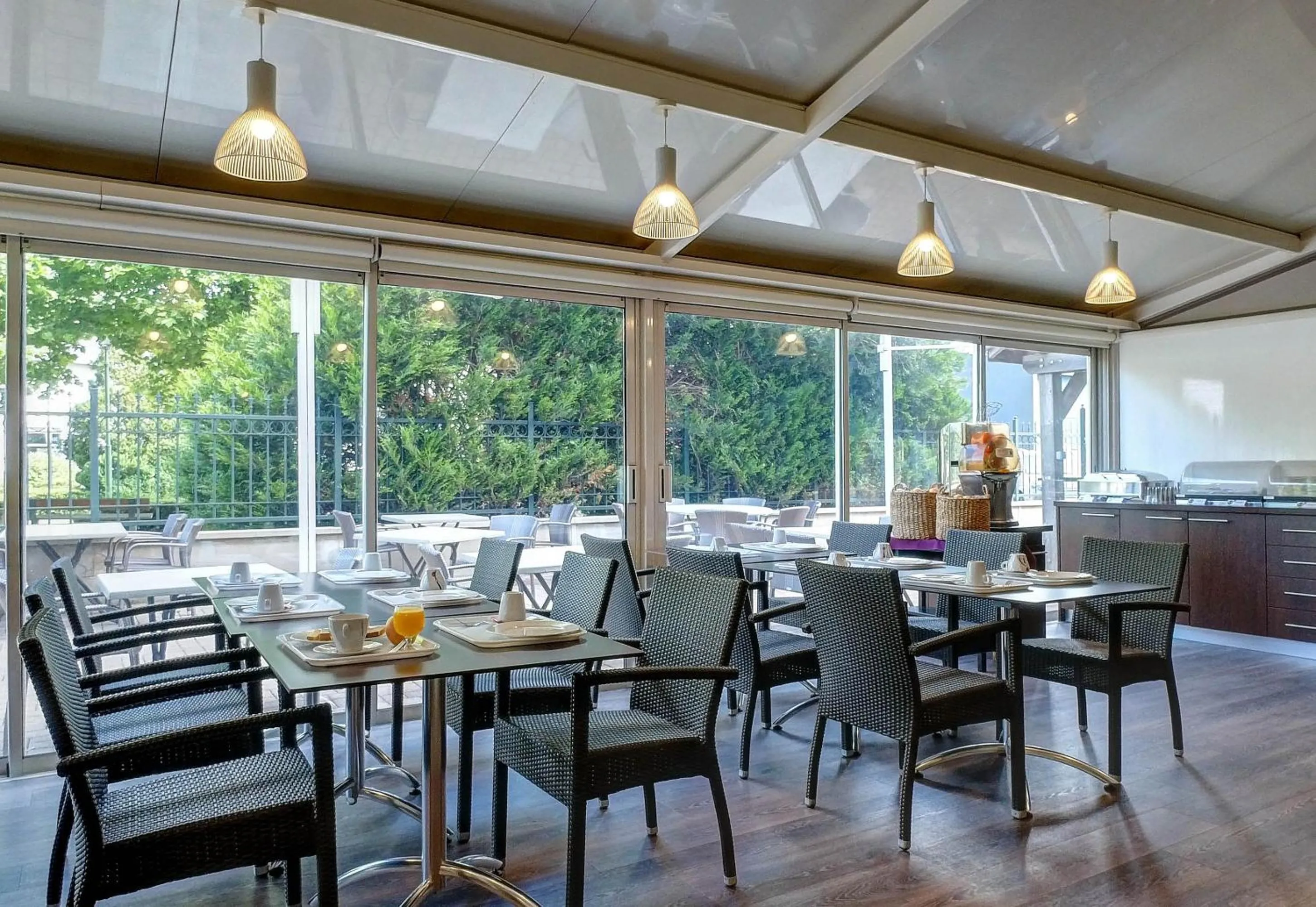 Breakfast in The Originals Boutique, Hôtel Restaurant Arianis, Sochaux-Montbéliard