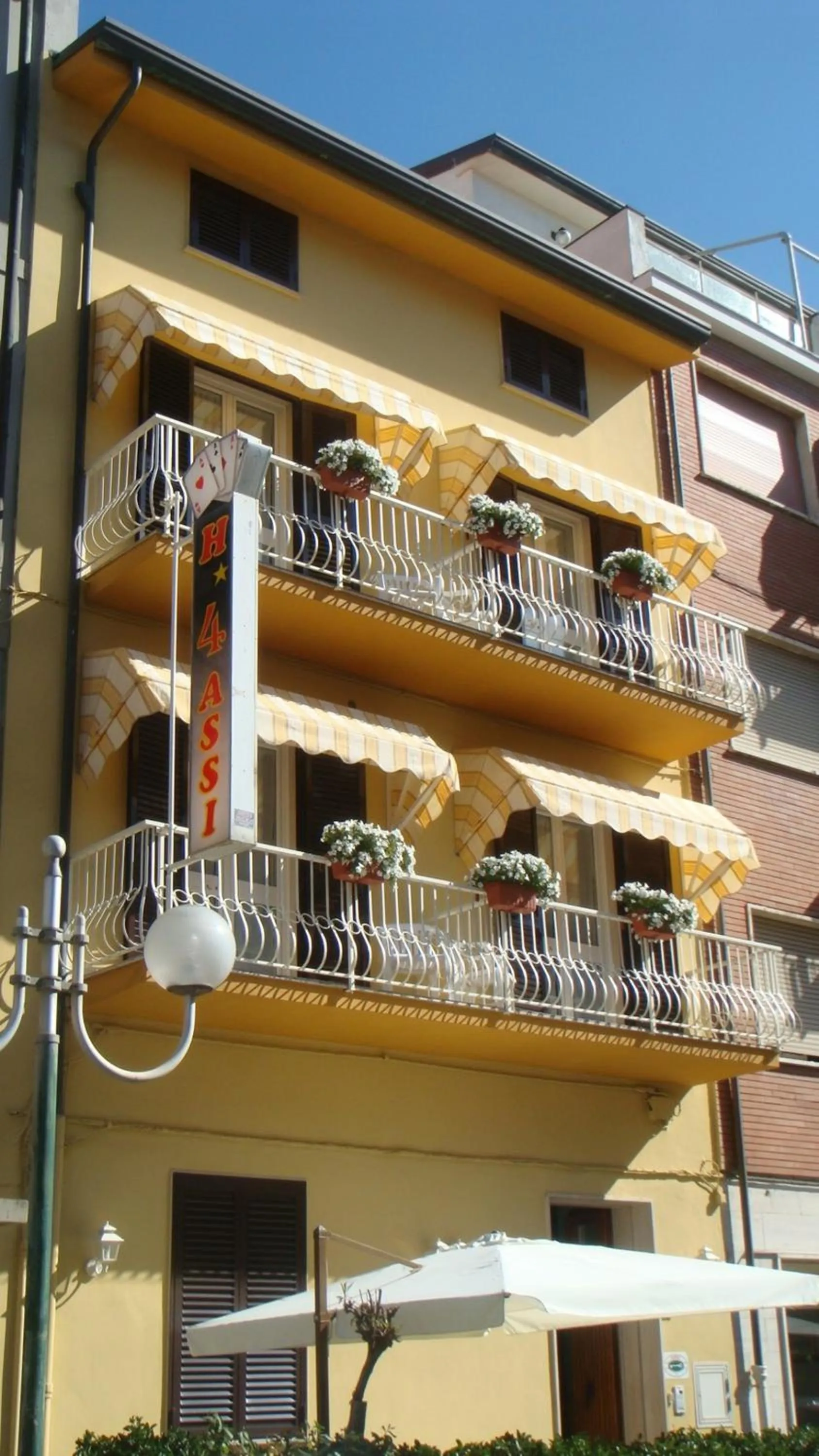 Facade/entrance in Hotel I 4 Assi