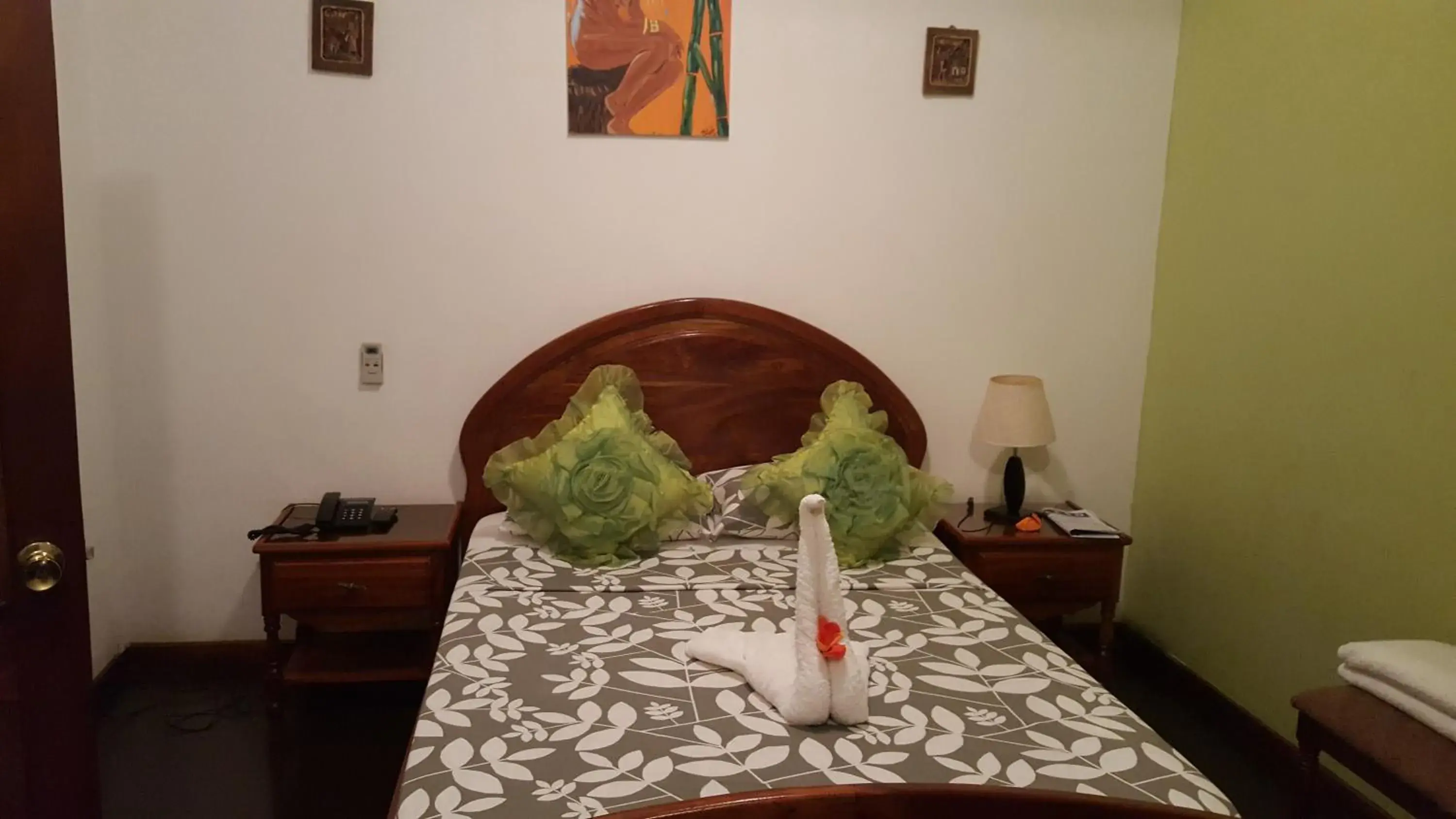 Budget Double Room - single occupancy in Chez Loutcha Residencial Budget Double Room - single occupancy in Chez Loutcha Residencial