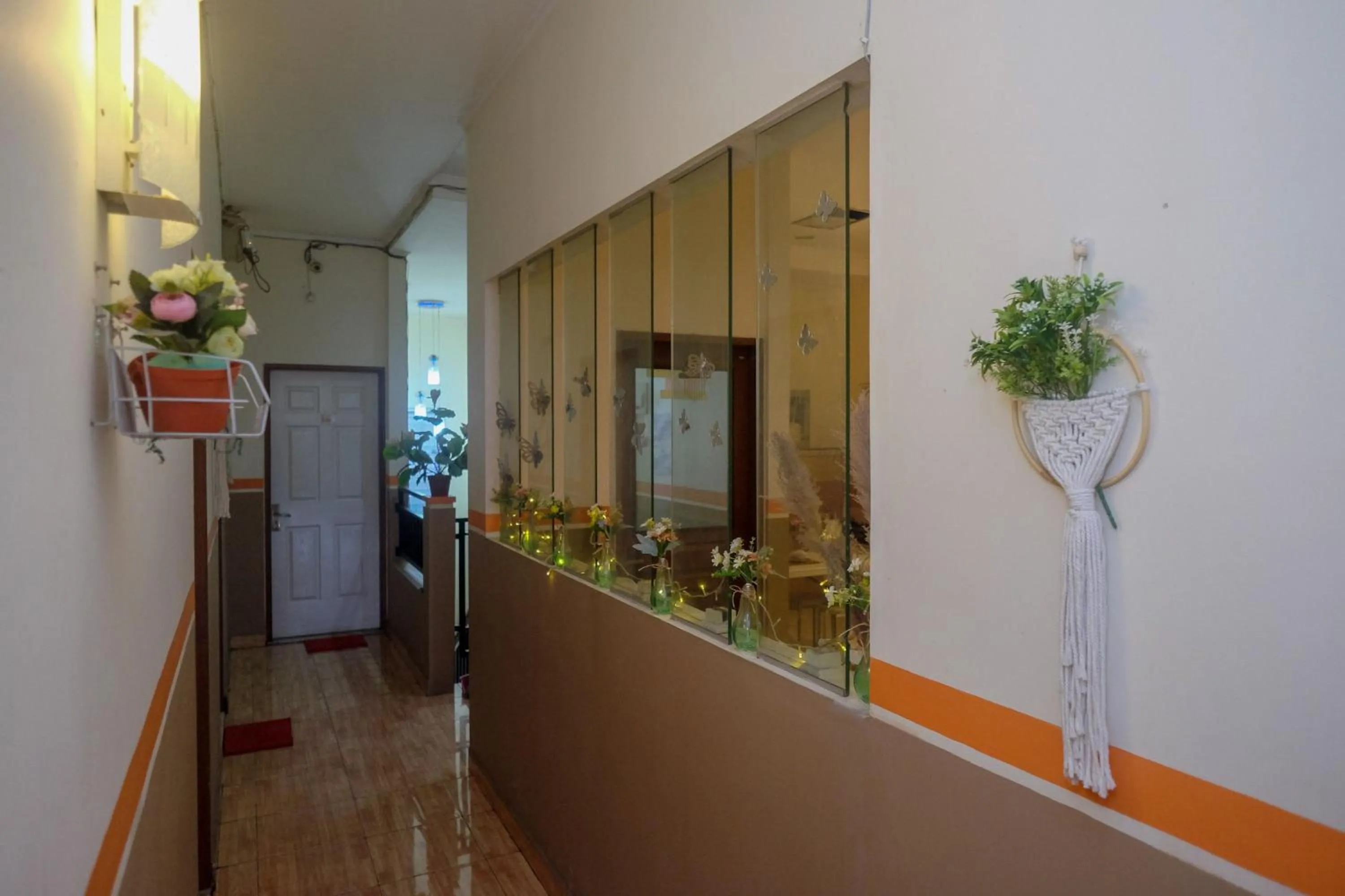 Floor plan in RedDoorz near Jalan Wolter Monginsidi Manado