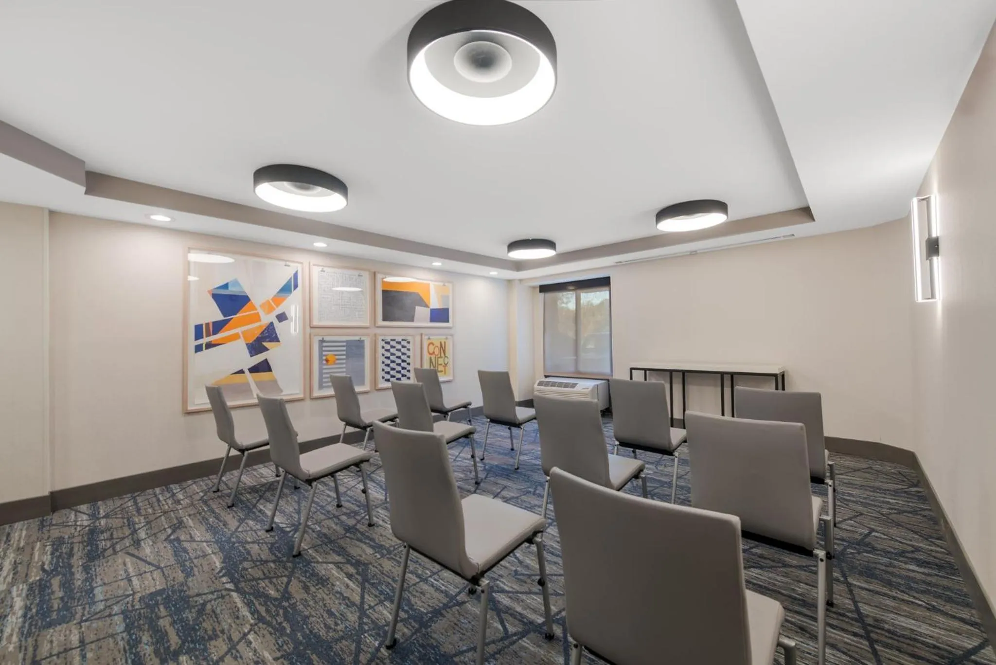 Meeting/conference room in Holiday Inn Express Hotels- Hampton by IHG